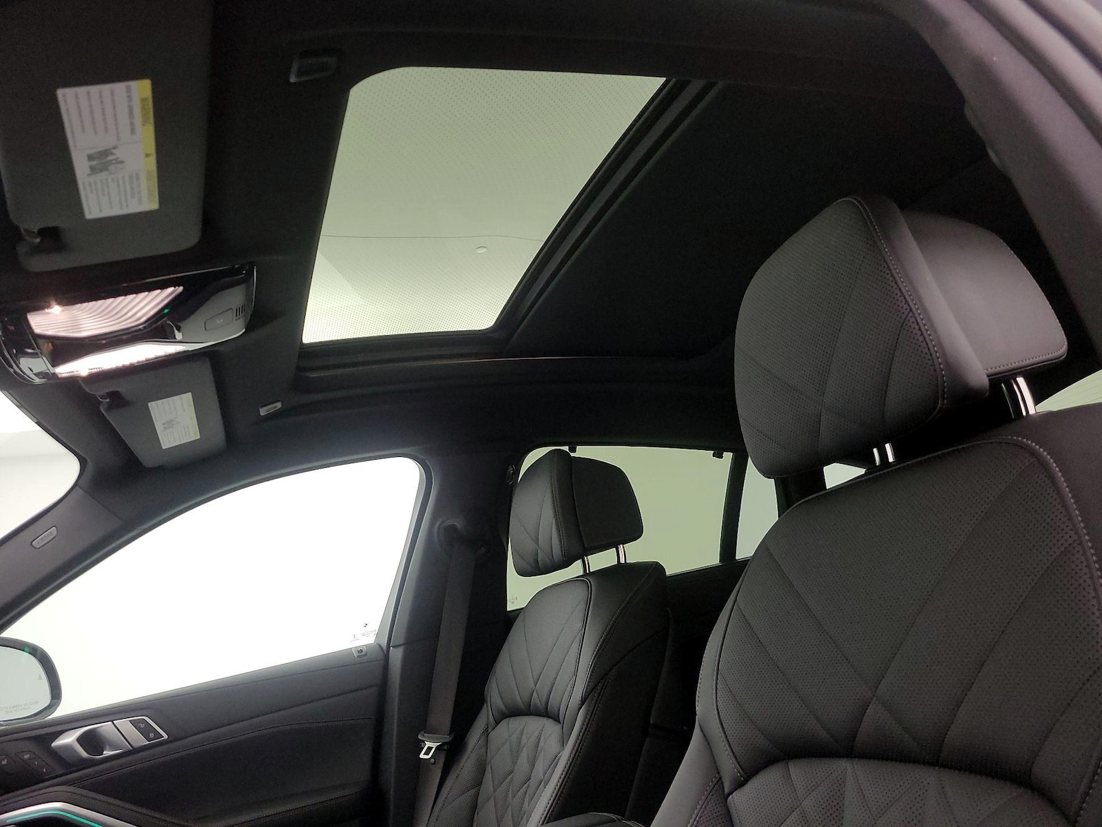 2025 BMW X6 M60i - Photo 21