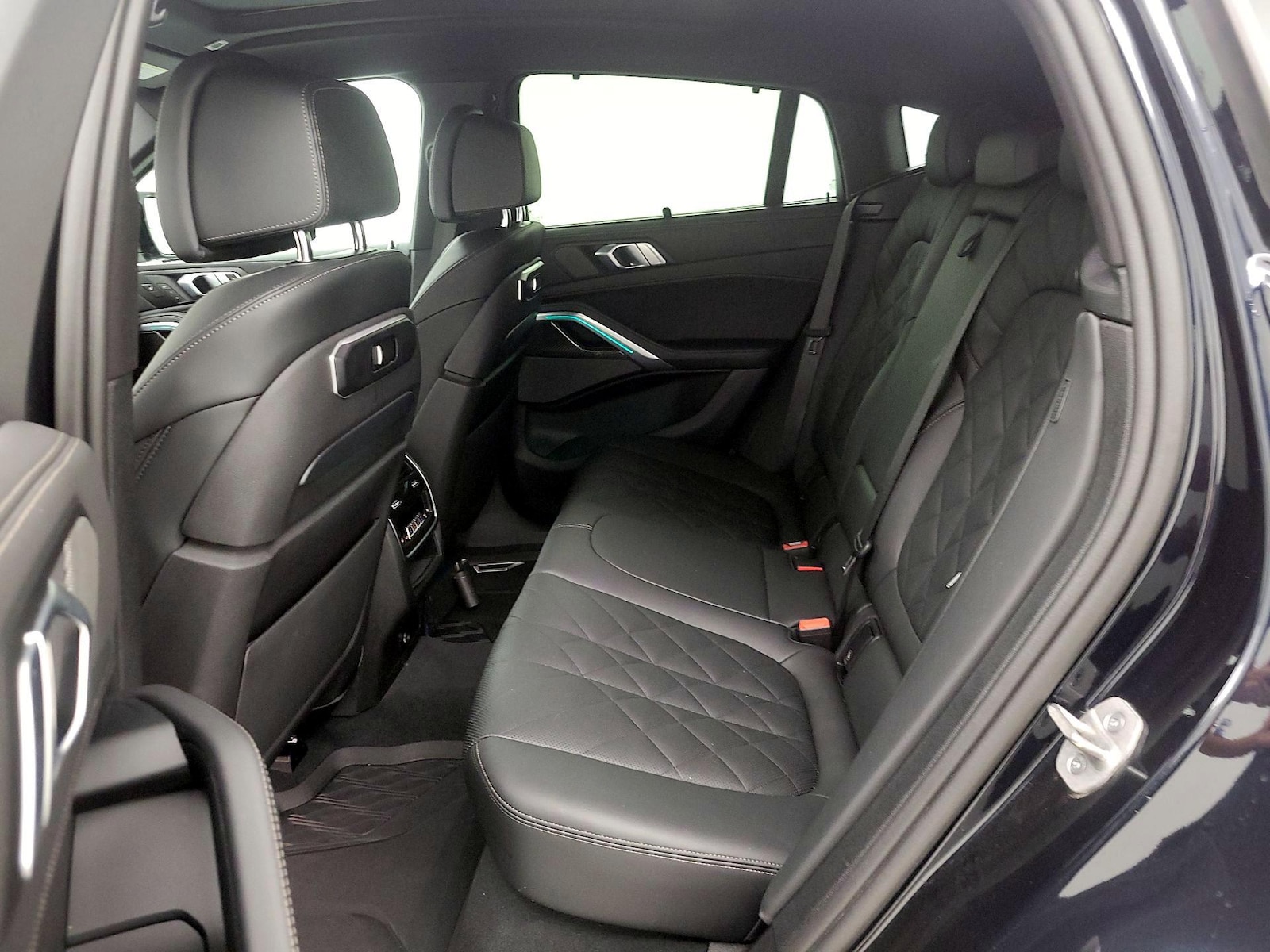 2025 BMW X6 M60i - Photo 22