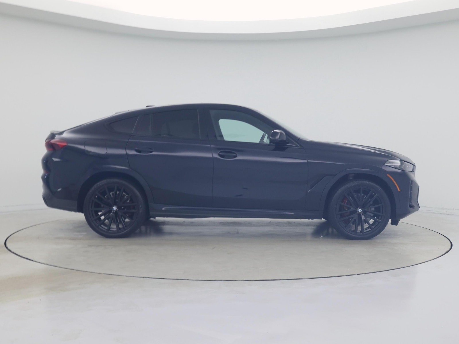 2025 BMW X6 M60i - Photo 8