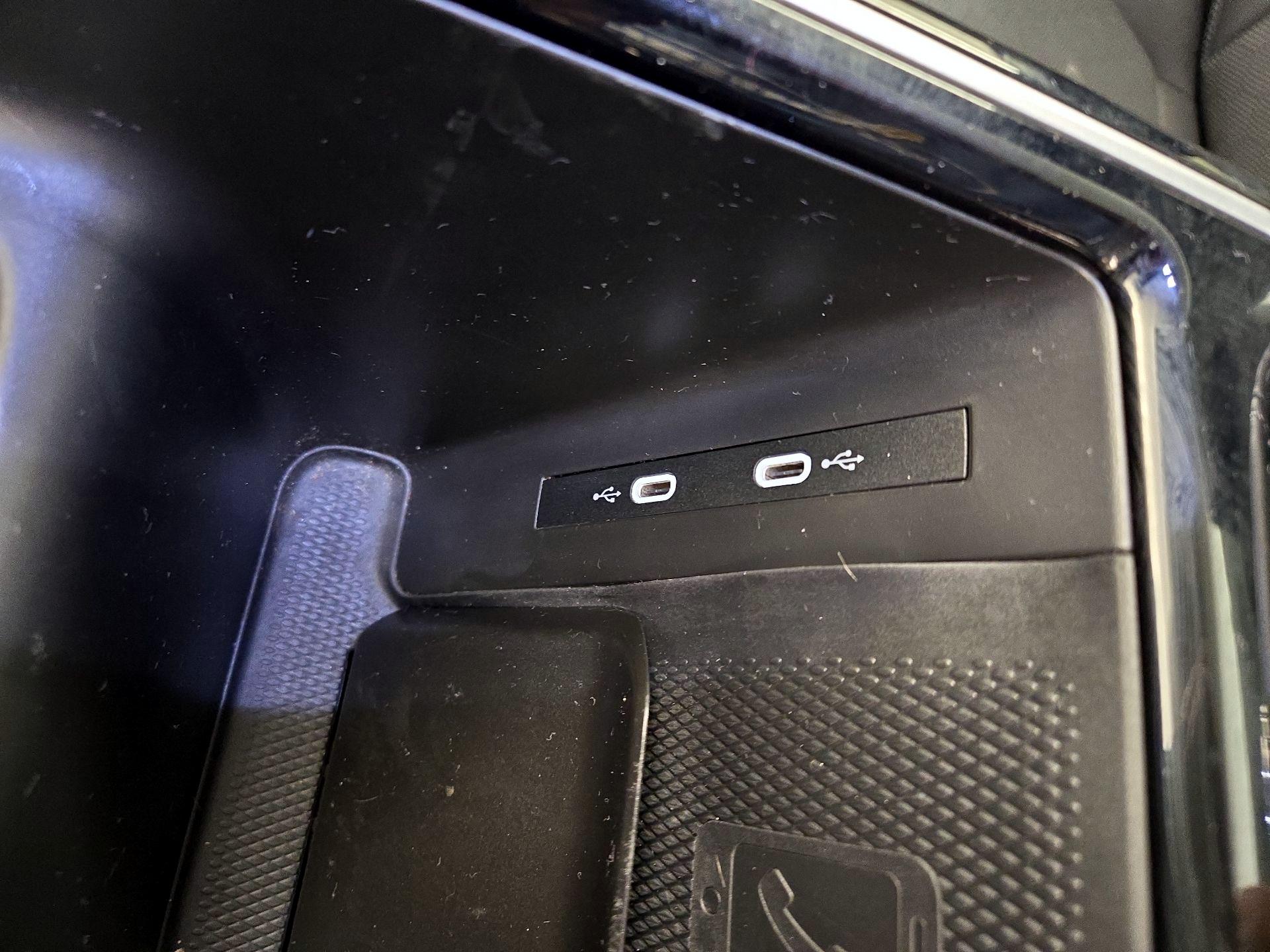 Thumbnail: 2023 Volkswagen ID.4 - 19