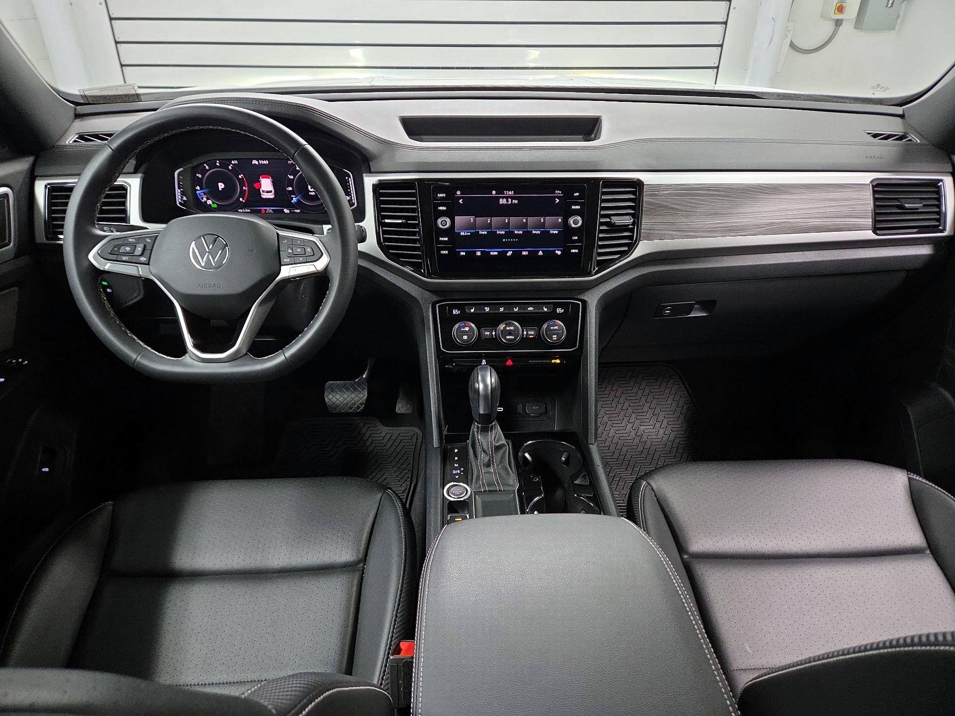 Thumbnail: 2023 Volkswagen Atlas - 9