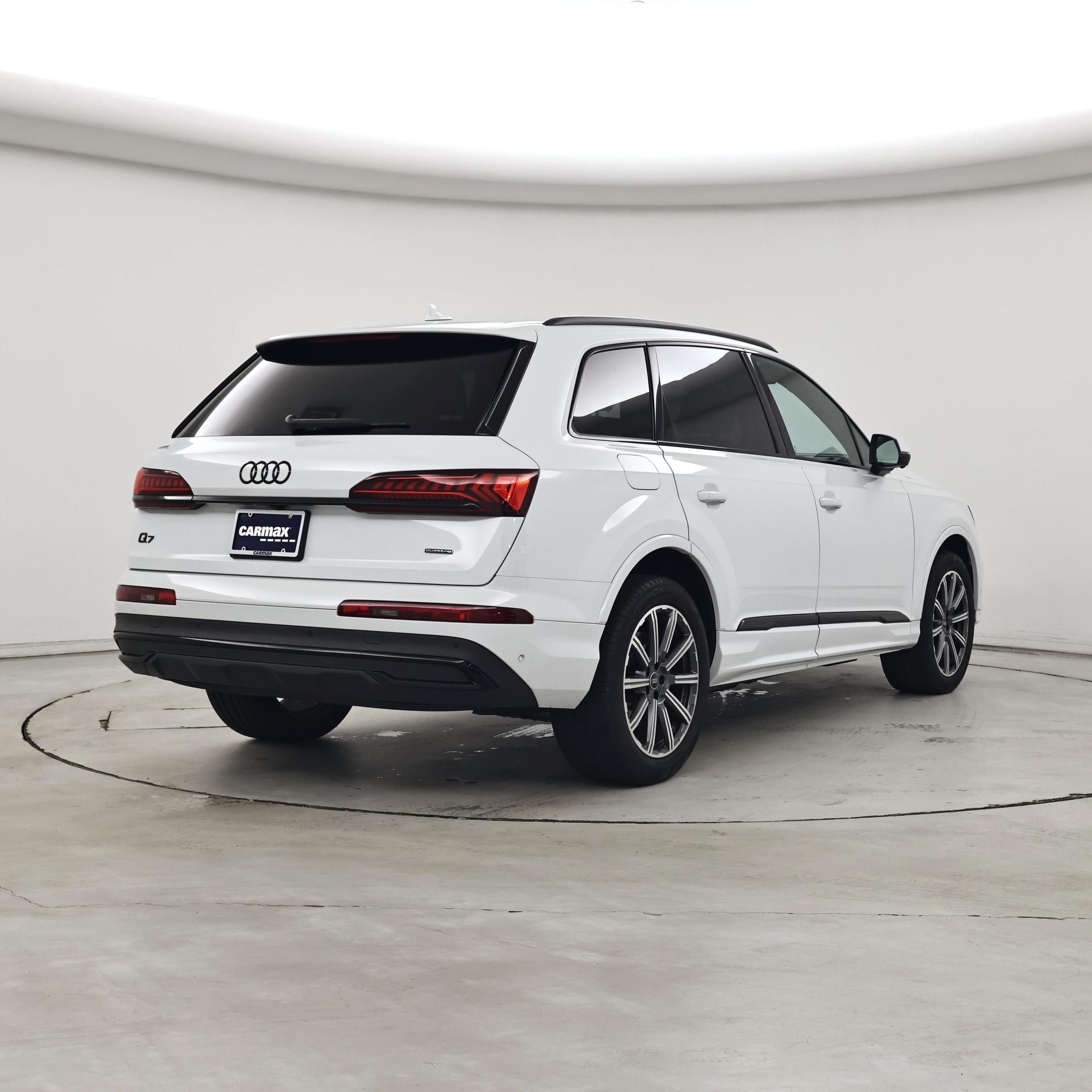 Thumbnail: 2024 Audi Q7 - 8