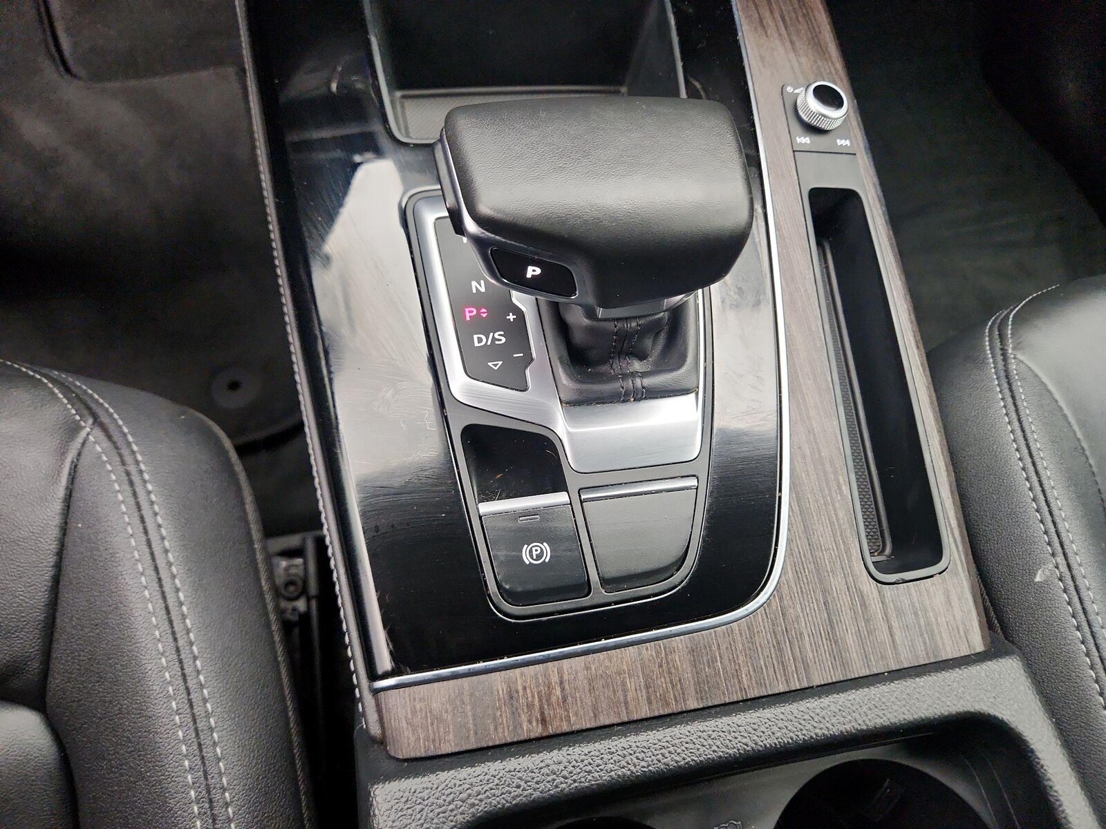 2023 Audi Q5 Premium Plus - Photo 18
