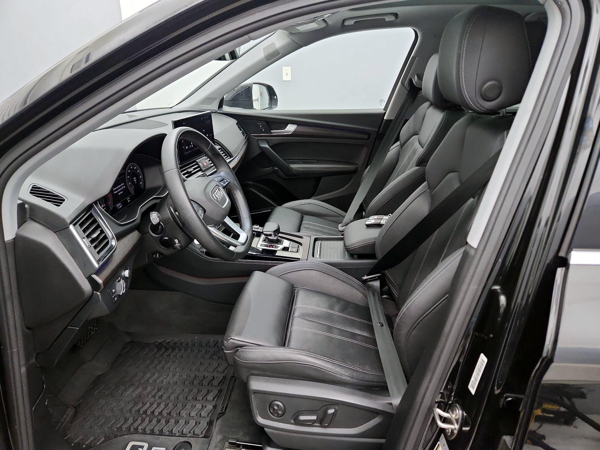 Thumbnail: 2024 Audi Q5 - 11