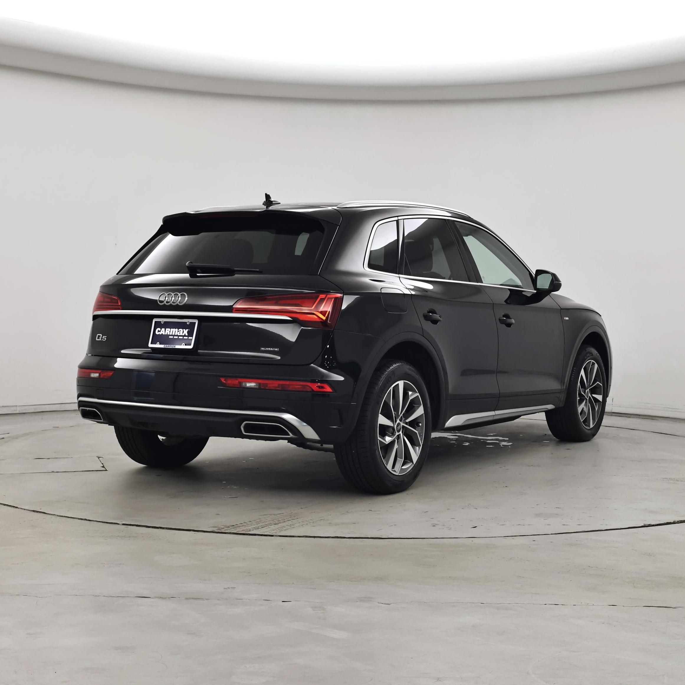 Thumbnail: 2024 Audi Q5 - 8
