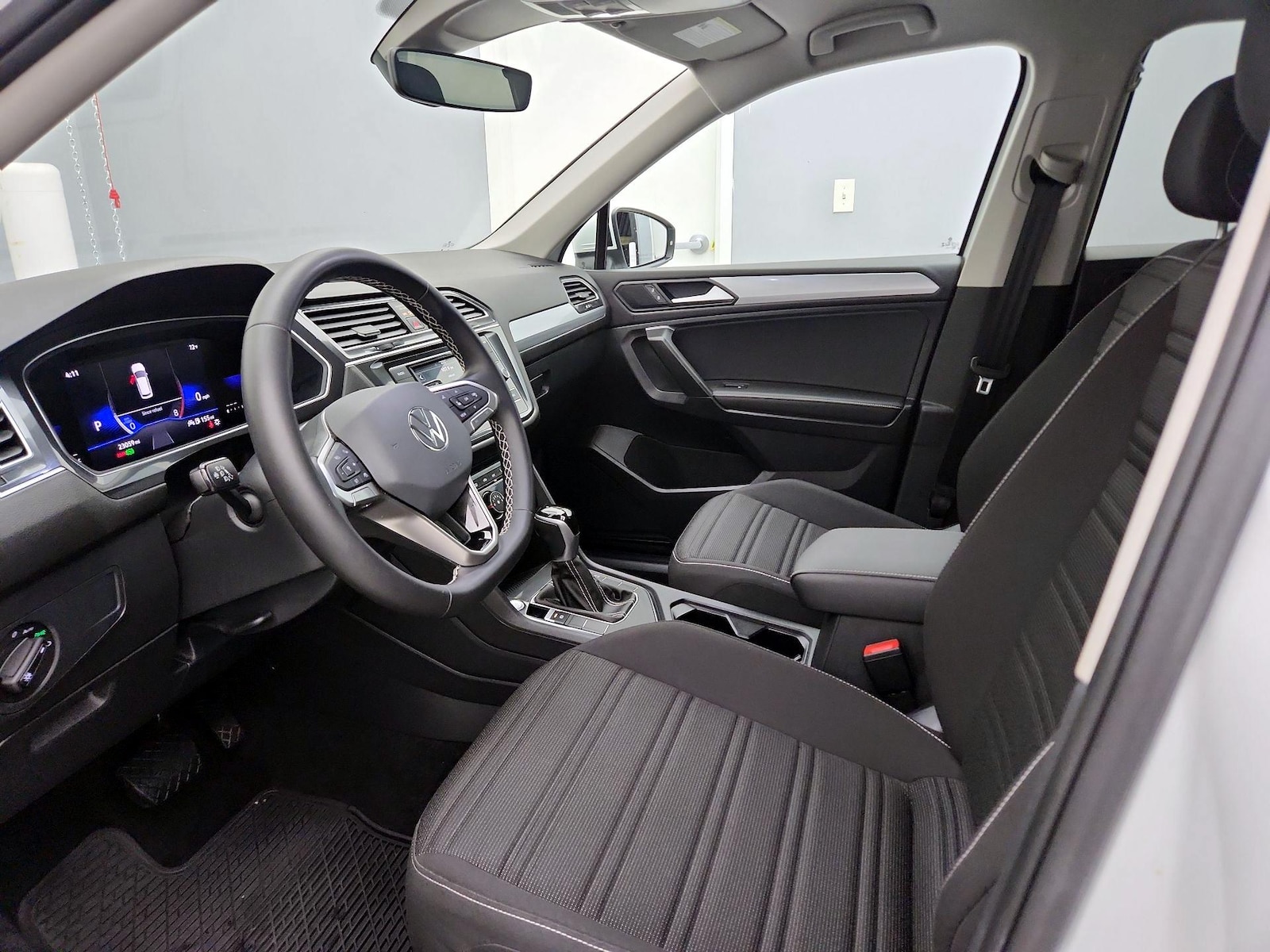 2023 Volkswagen Tiguan S - Photo 12