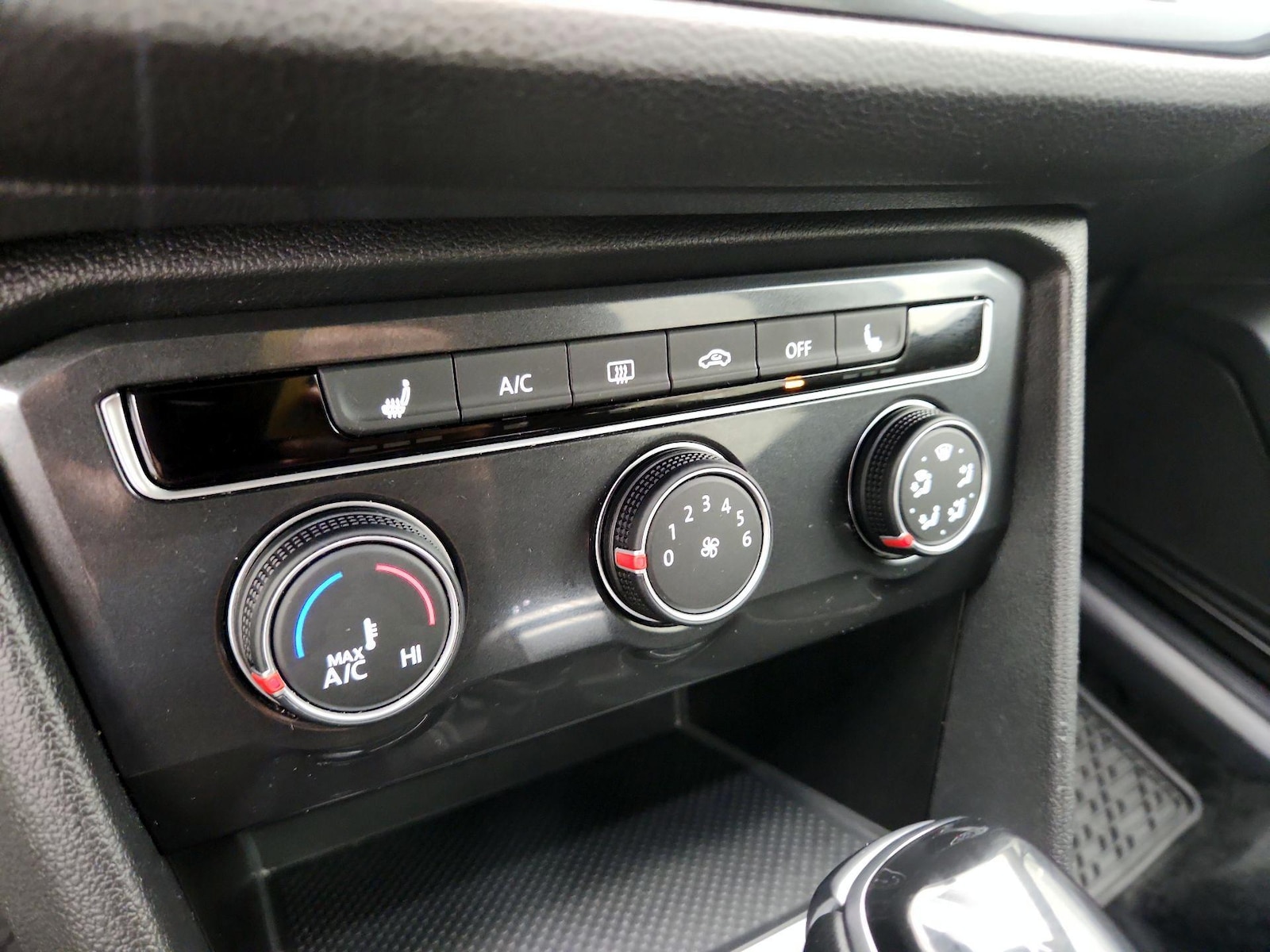 2023 Volkswagen Tiguan S - Photo 17