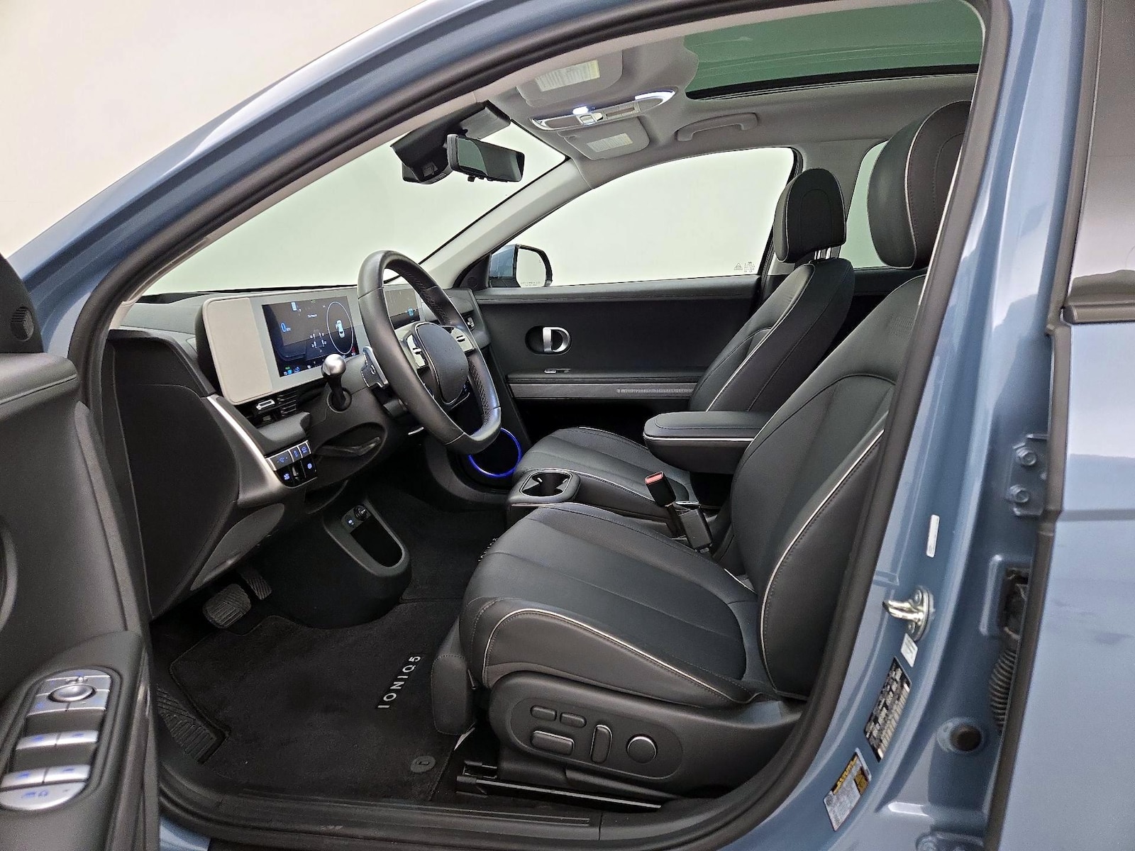 2024 Hyundai IONIQ 5 Limited - Photo 12
