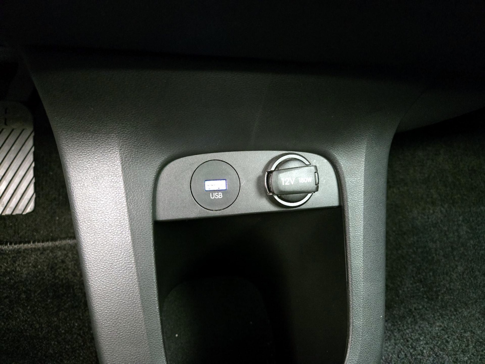 2024 Hyundai IONIQ 5 Limited - Photo 20