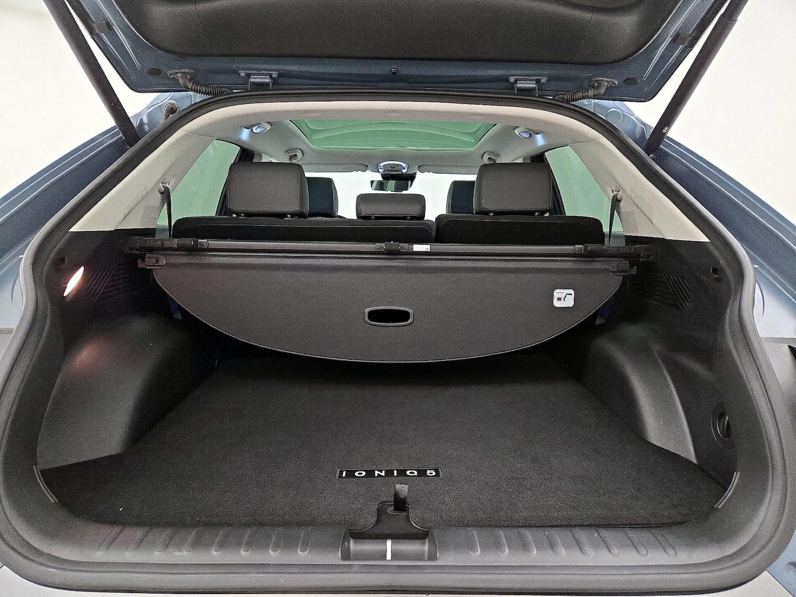 2024 Hyundai IONIQ 5 Limited - Photo 23