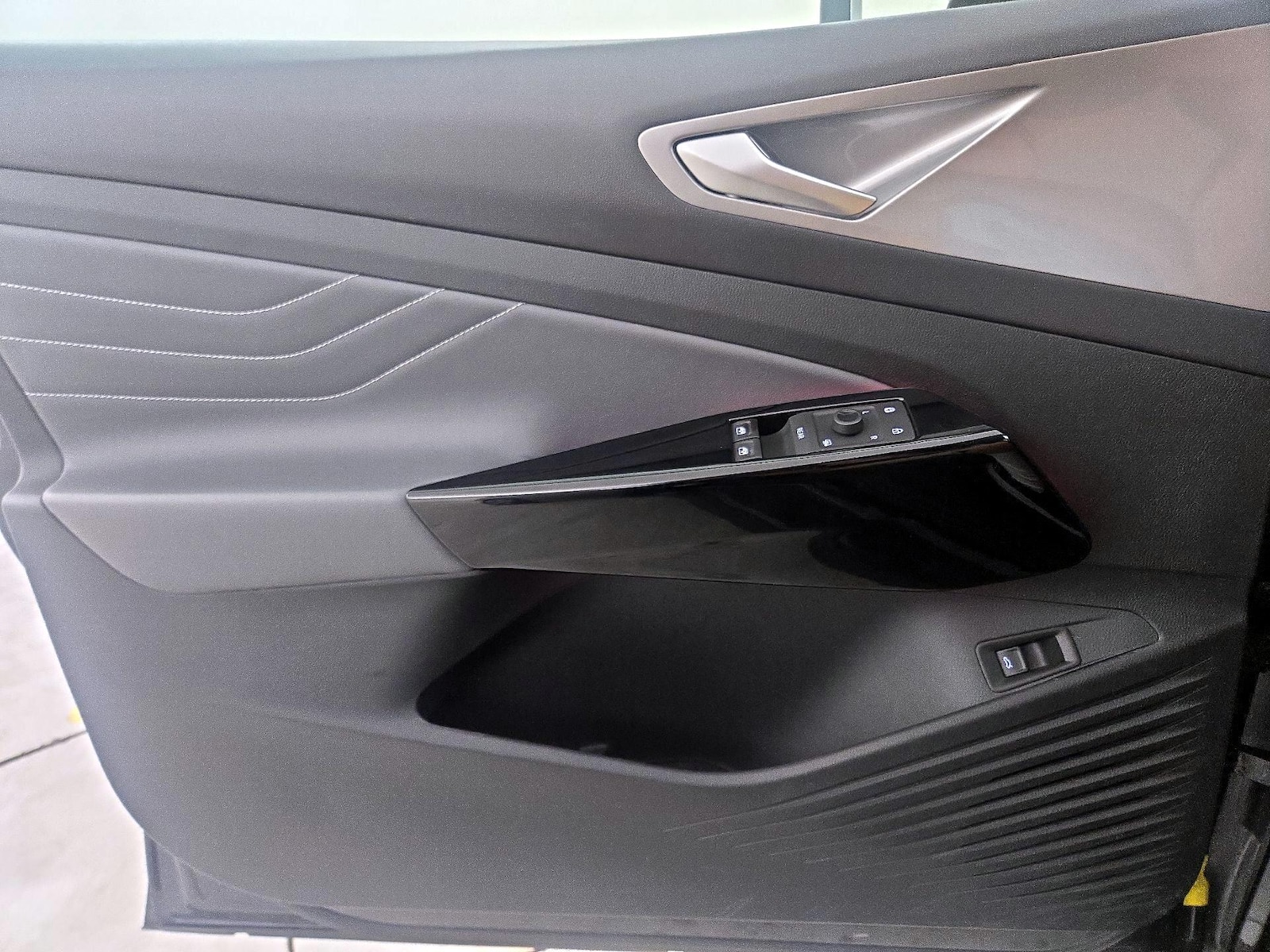 2023 Volkswagen ID.4 PRO S - Photo 13