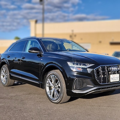 2023 Audi Q8 Premium Plus