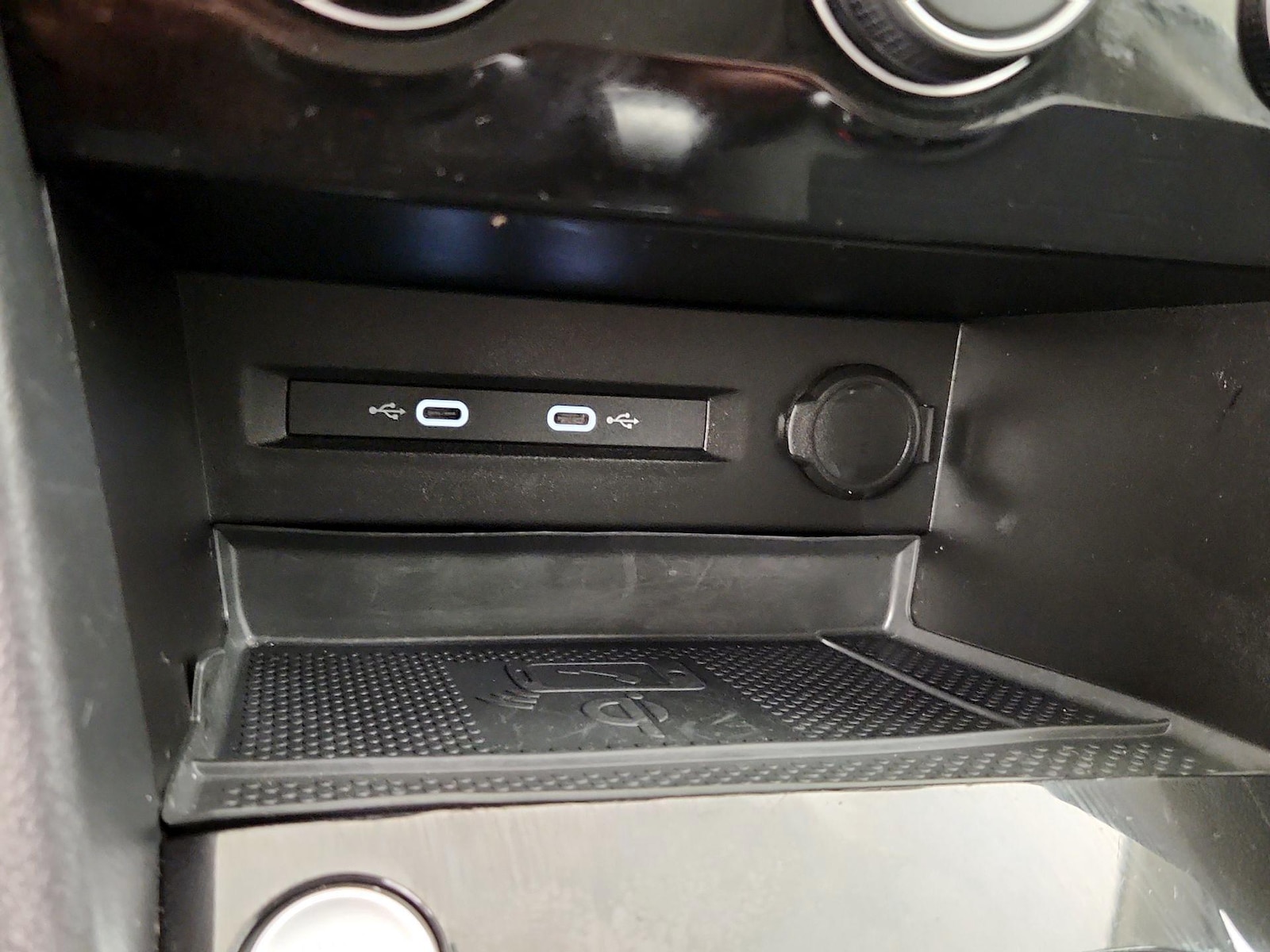 2023 Volkswagen Taos SE - Photo 19