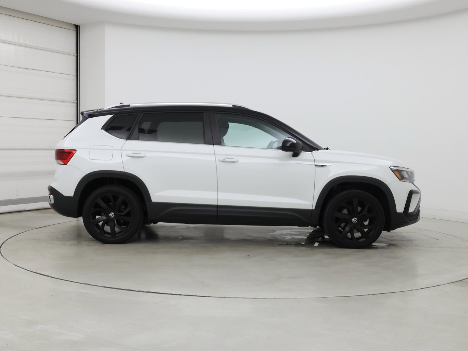 2023 Volkswagen Taos SE - Photo 8