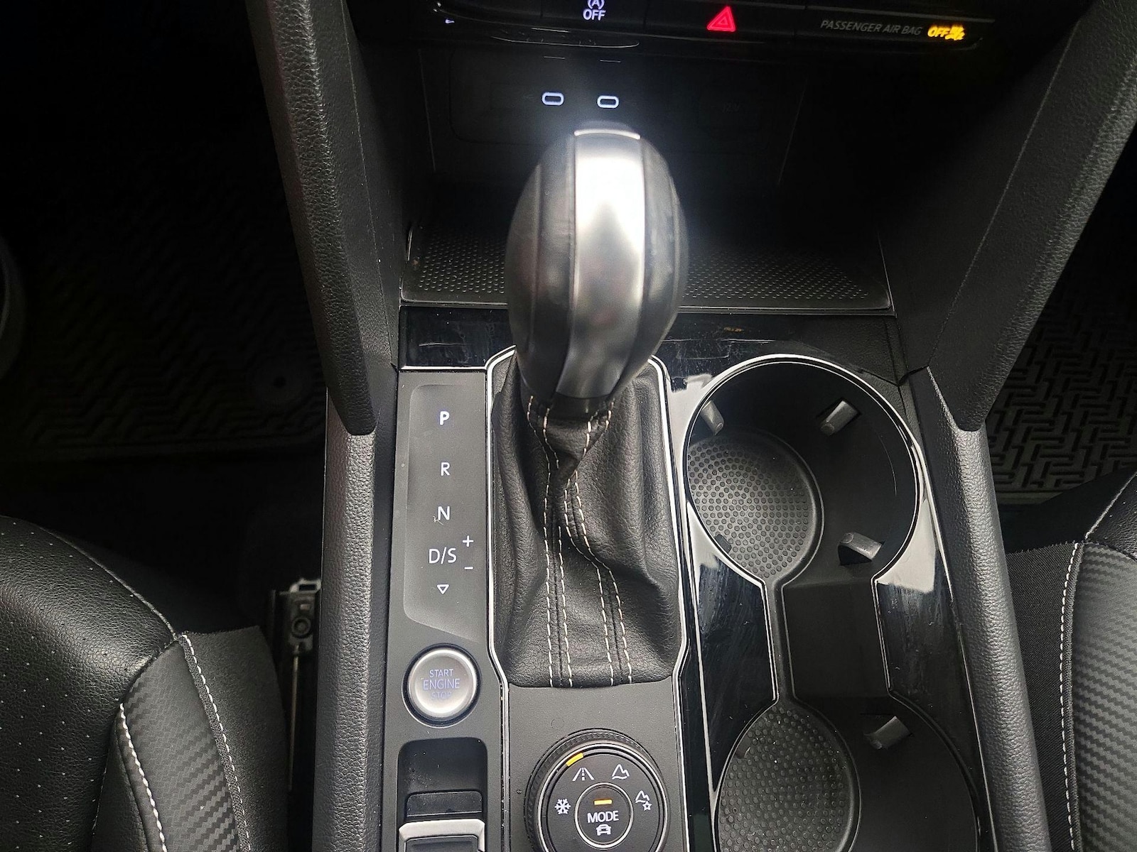 2022 Volkswagen Atlas Cross Sport SE w/Tech - Photo 18