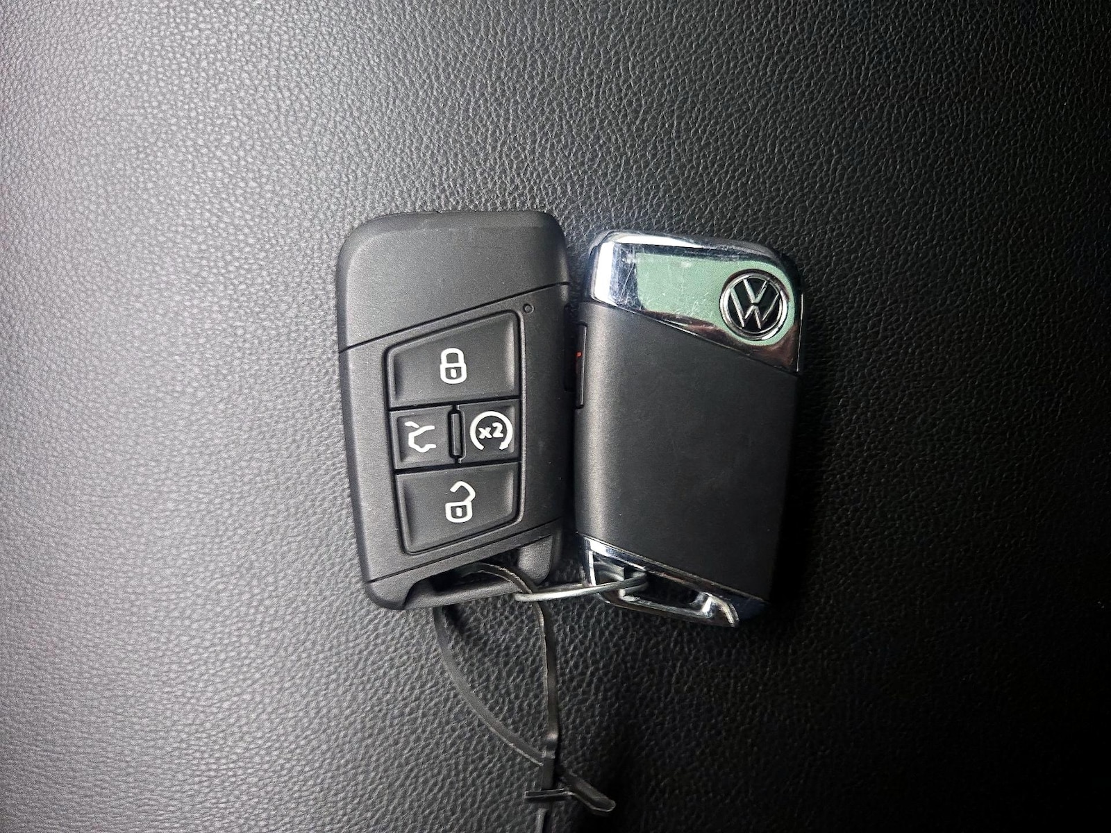 2022 Volkswagen Atlas Cross Sport SE w/Tech - Photo 24