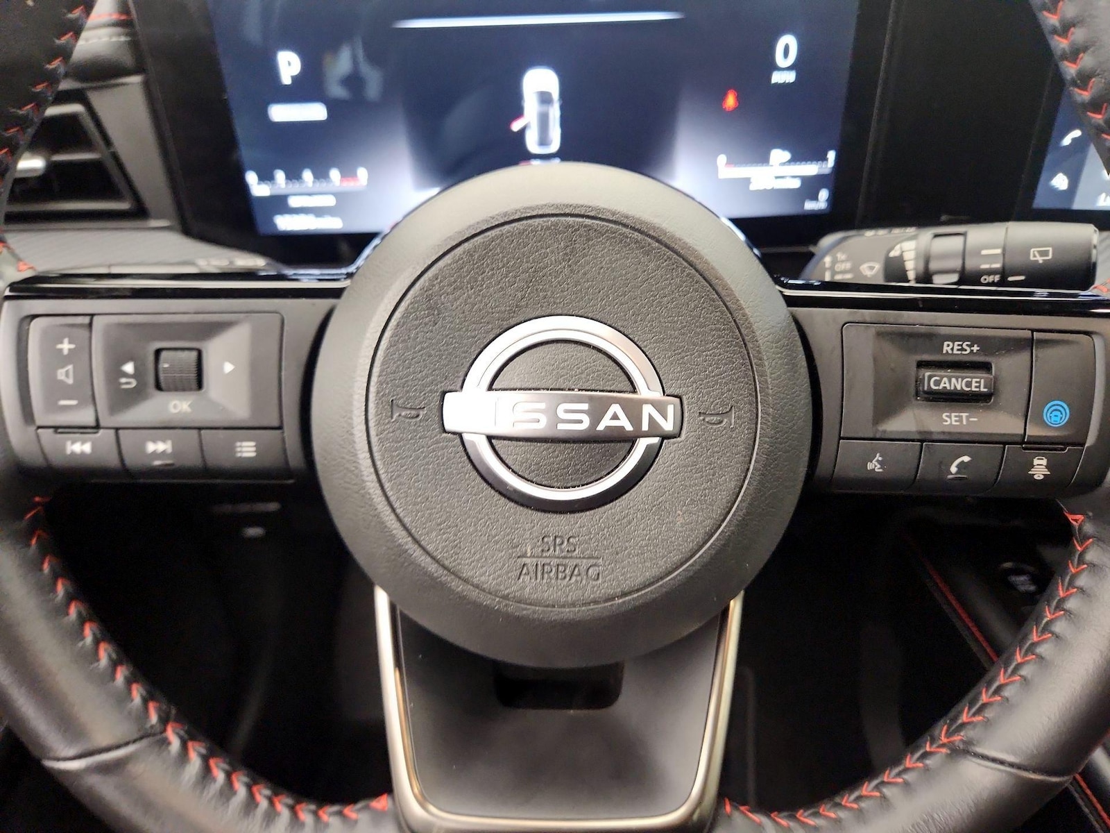 2025 Nissan Kicks SR AWD - Photo 11