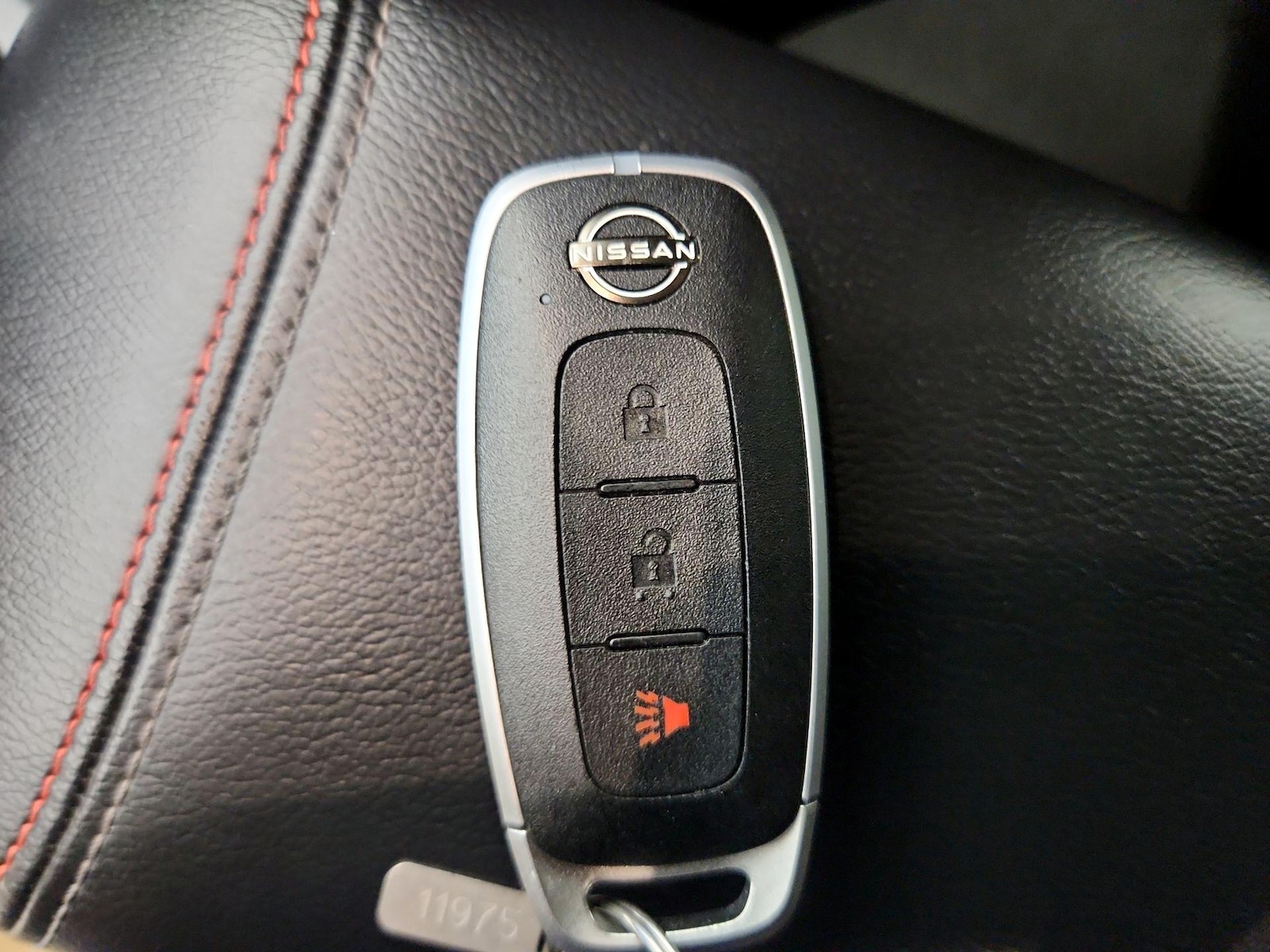 2025 Nissan Kicks SR AWD - Photo 23