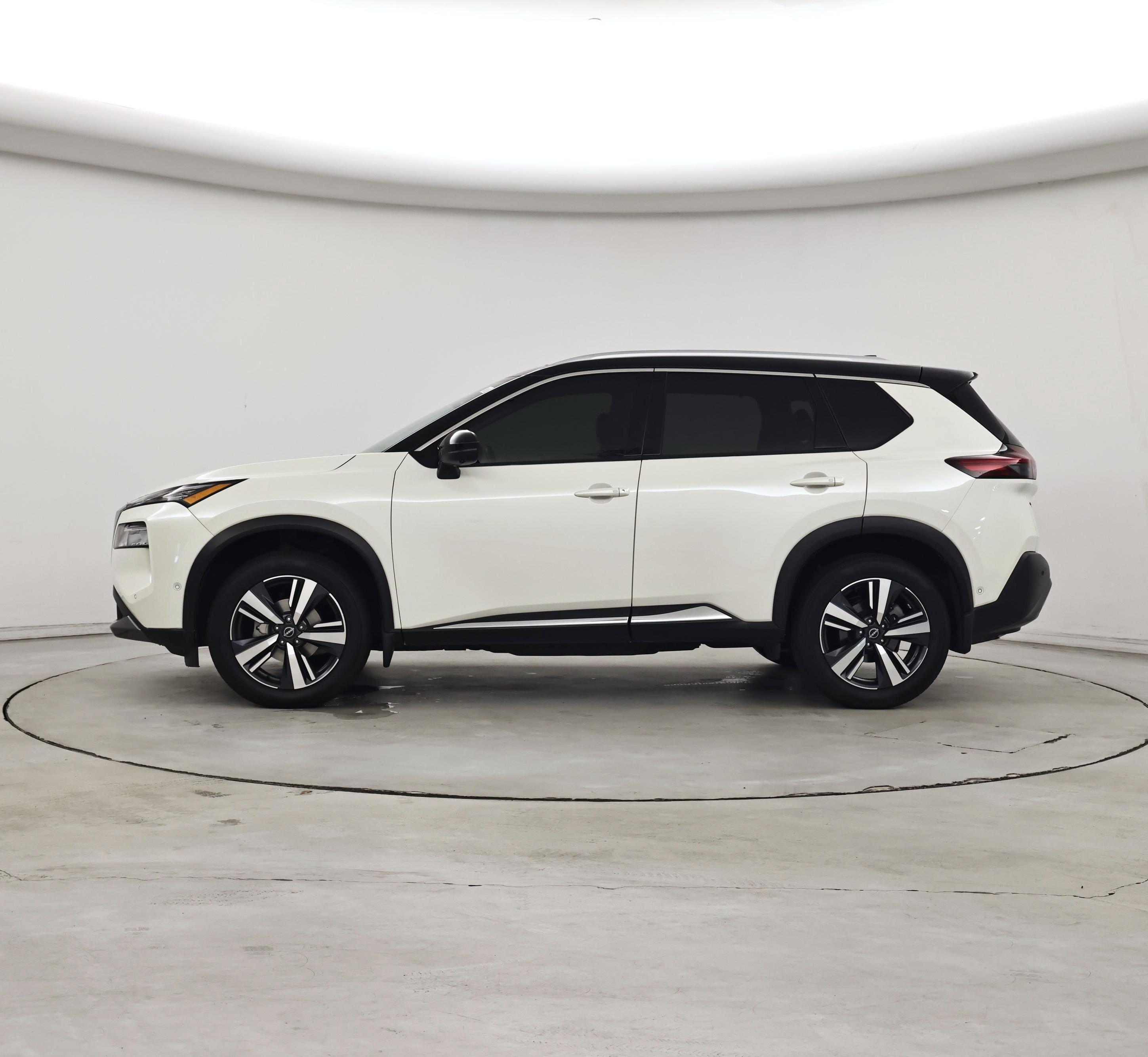 Thumbnail: 2023 Nissan Rogue - 3