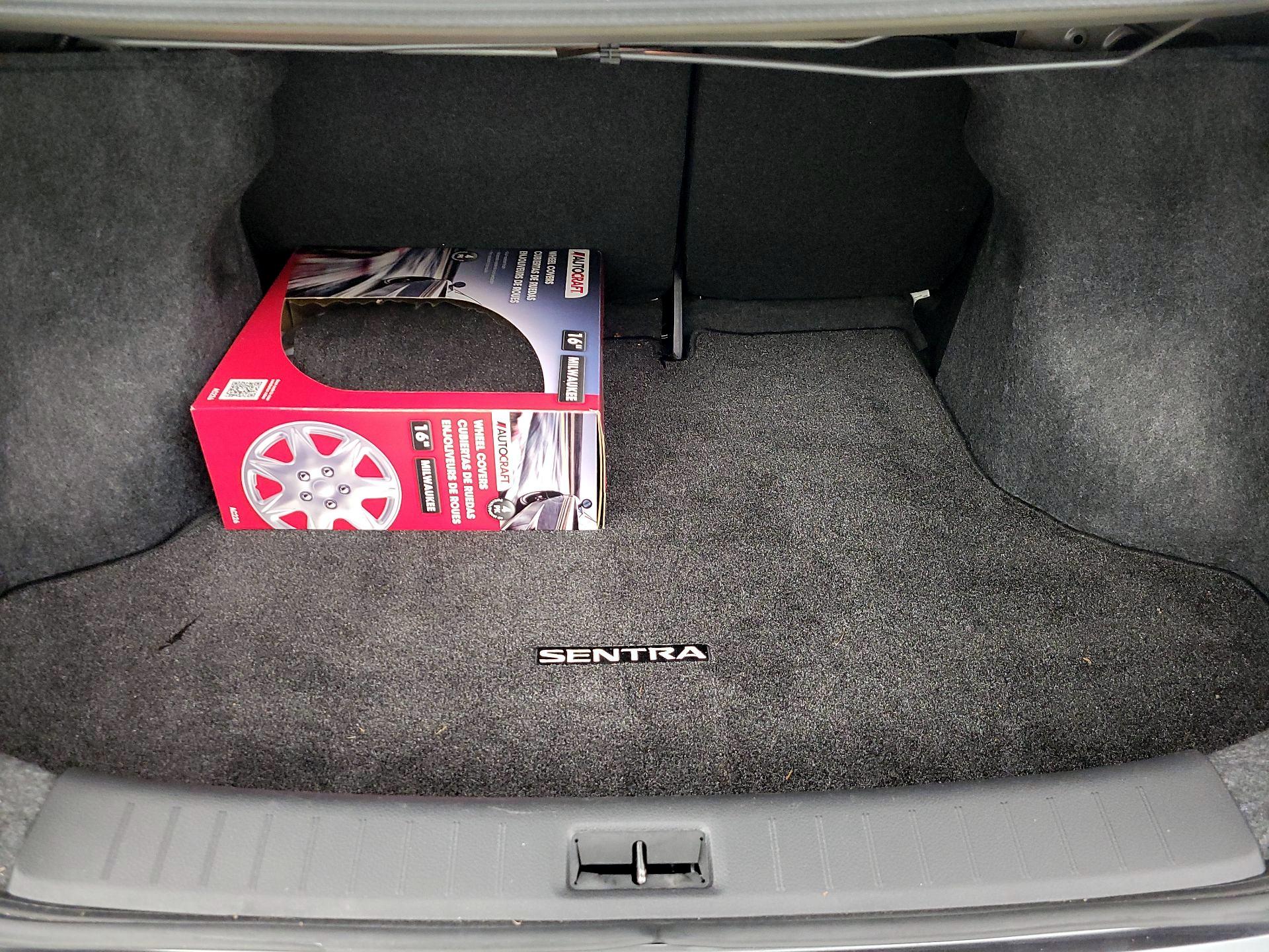 Thumbnail: 2019 Nissan Sentra - 20