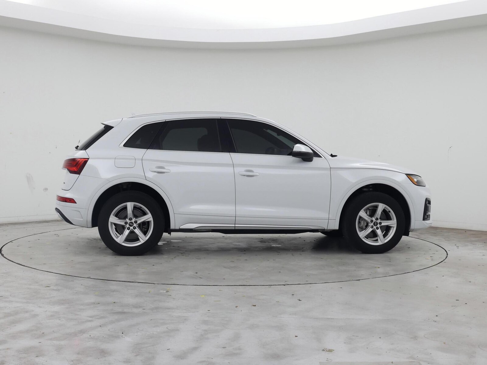 2023 Audi Q5 Premium - Photo 8