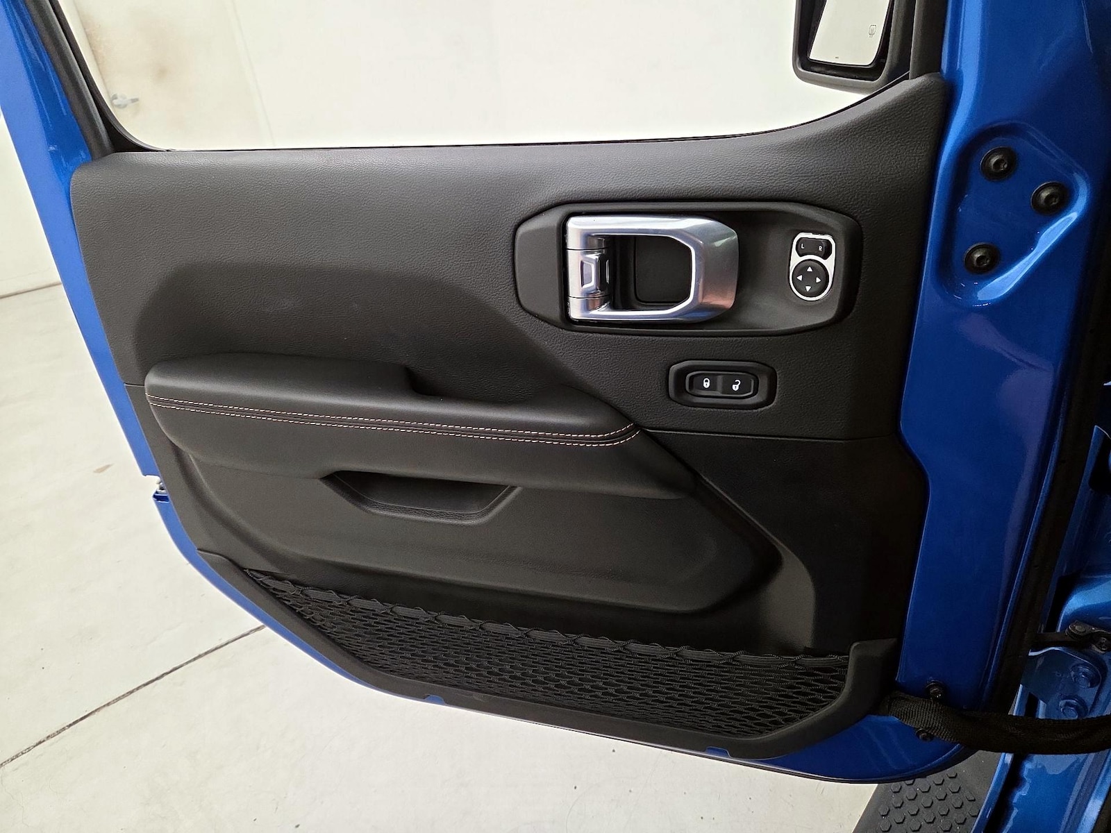 2024 Jeep Wrangler 4xe Sahara 4XE - Photo 13