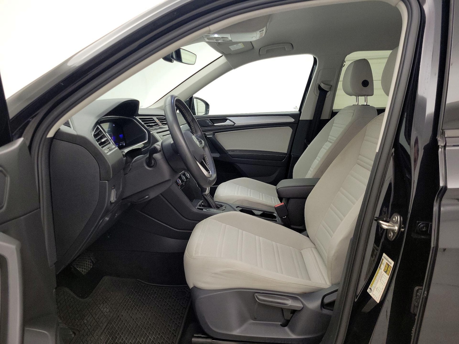 2023 Volkswagen Tiguan S - Photo 12
