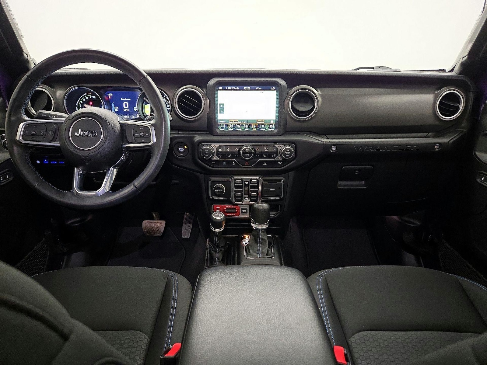 Apple CarPlay® & Android Auto™