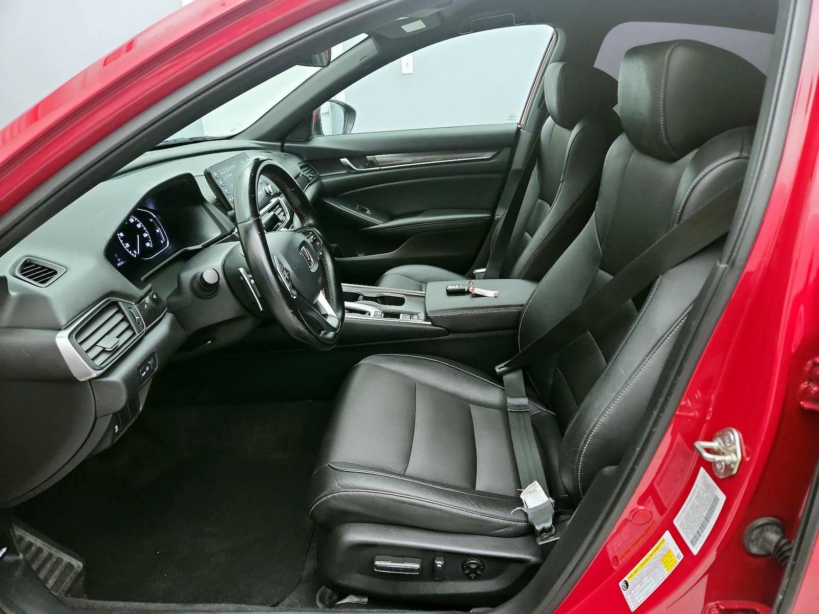 Power Seat(s) & Side Airbags