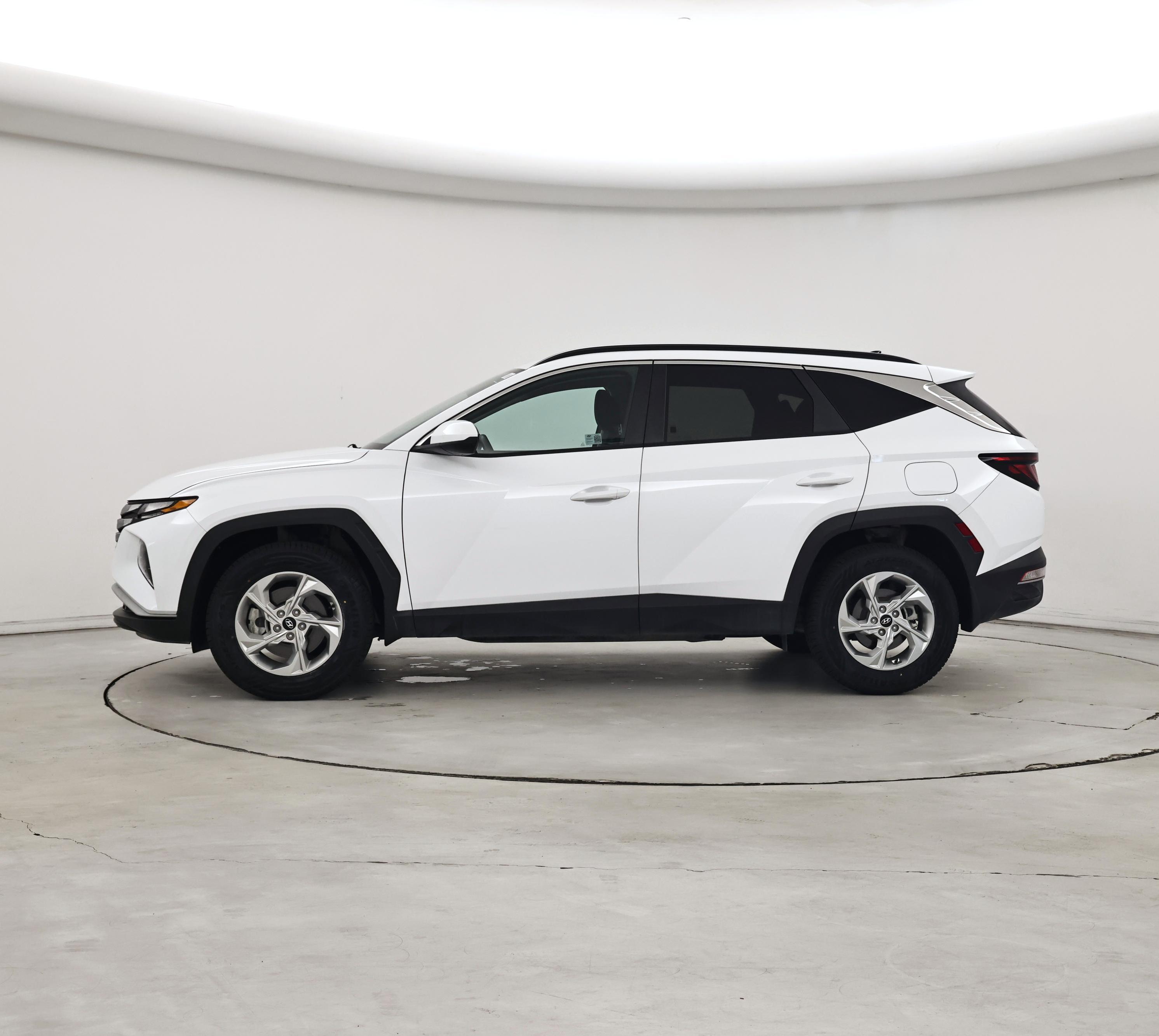Thumbnail: 2024 Hyundai Tucson - 3