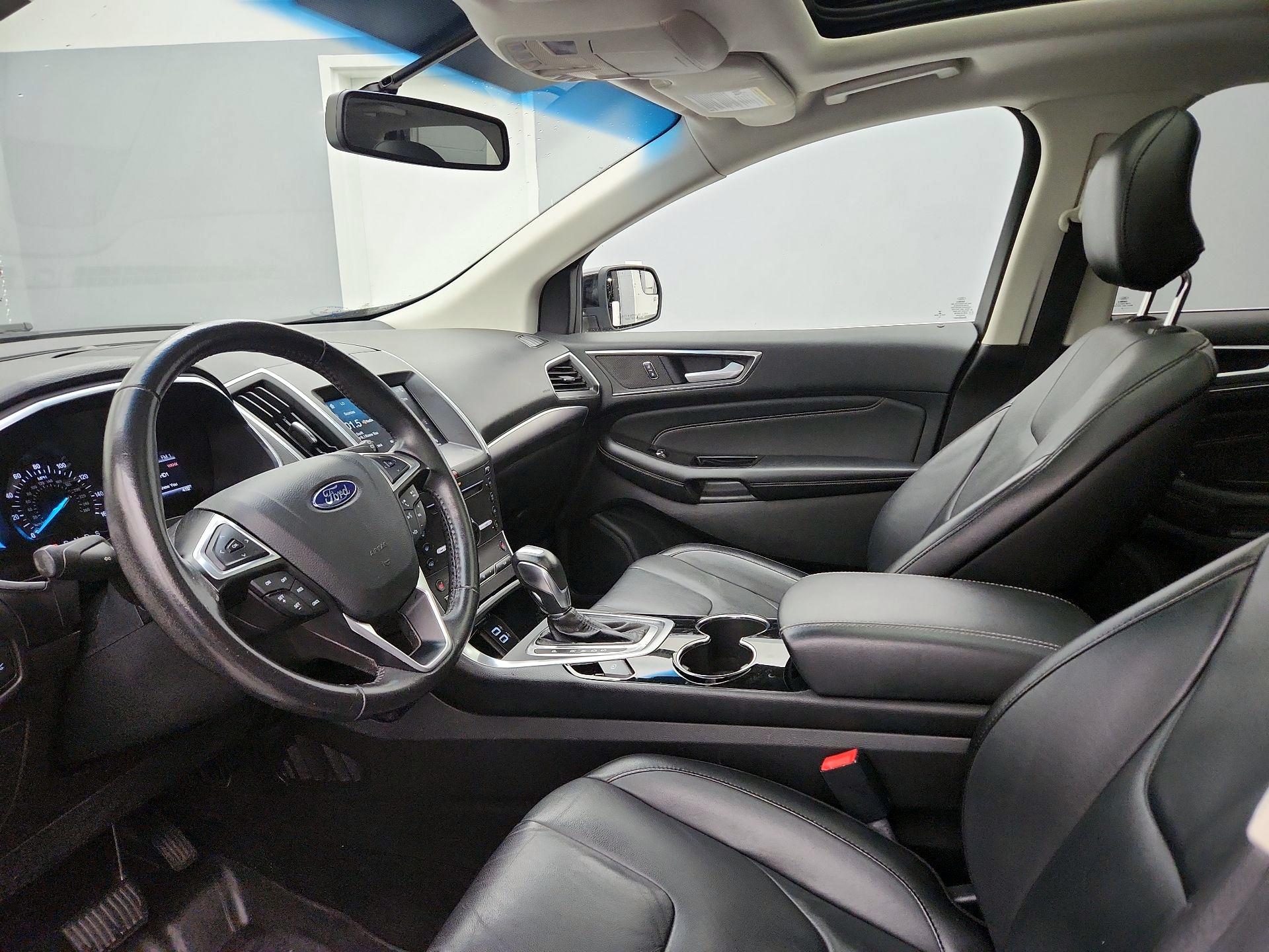 Thumbnail: 2016 Ford Edge - 11