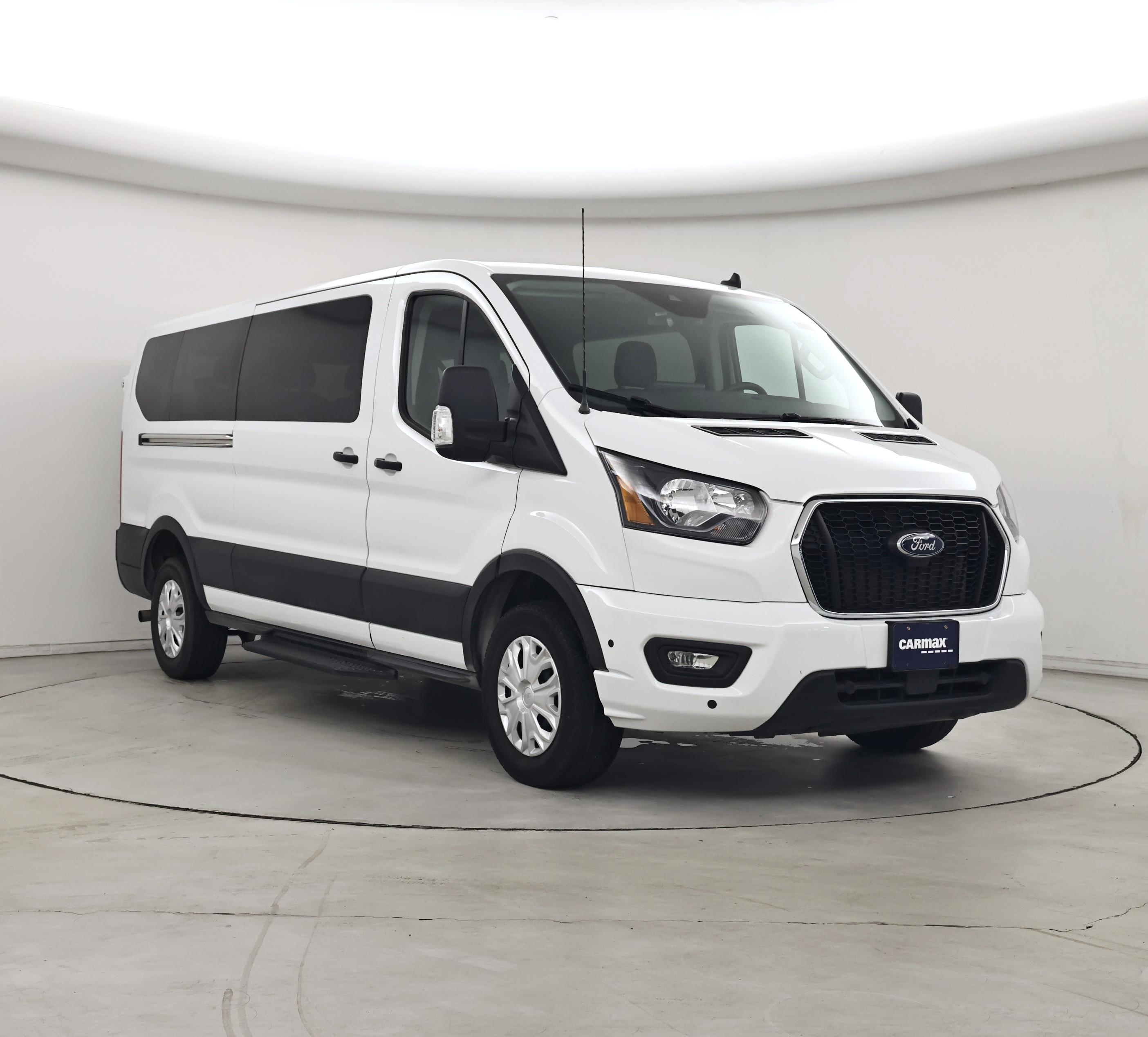  2025 Ford Transit Passenger 350 XLT Low Roof LB RWD   