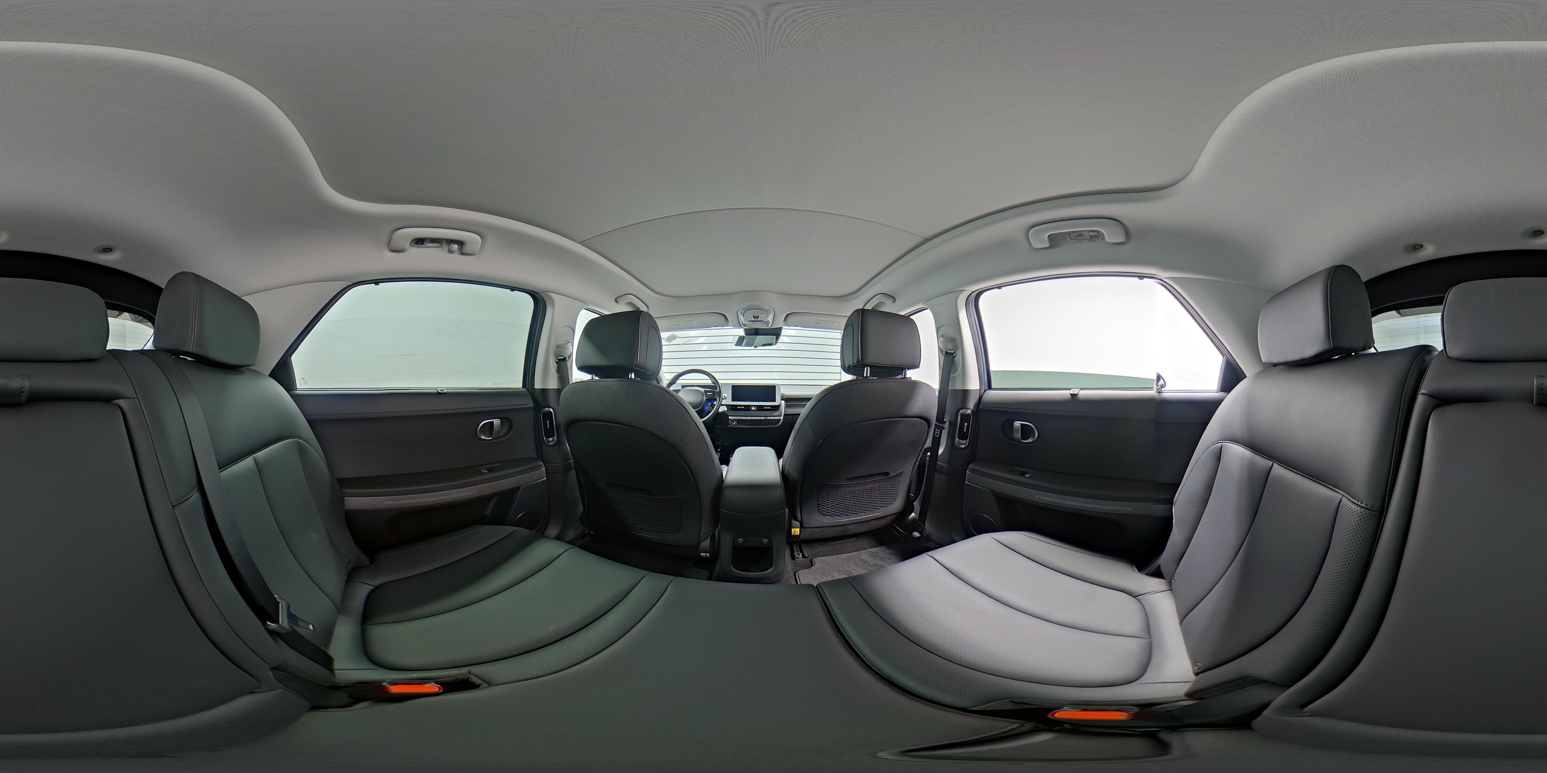 2024 Hyundai IONIQ 5 Limited - Photo 12