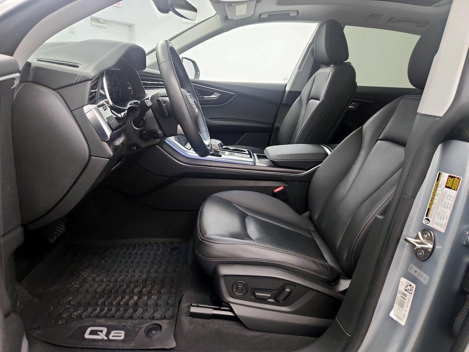 2023 Audi Q8 Premium - Photo 12