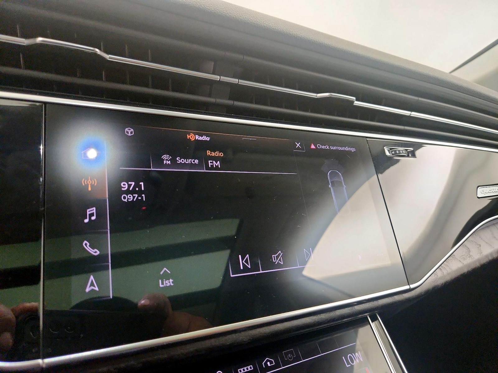 2023 Audi Q8 Premium - Photo 17