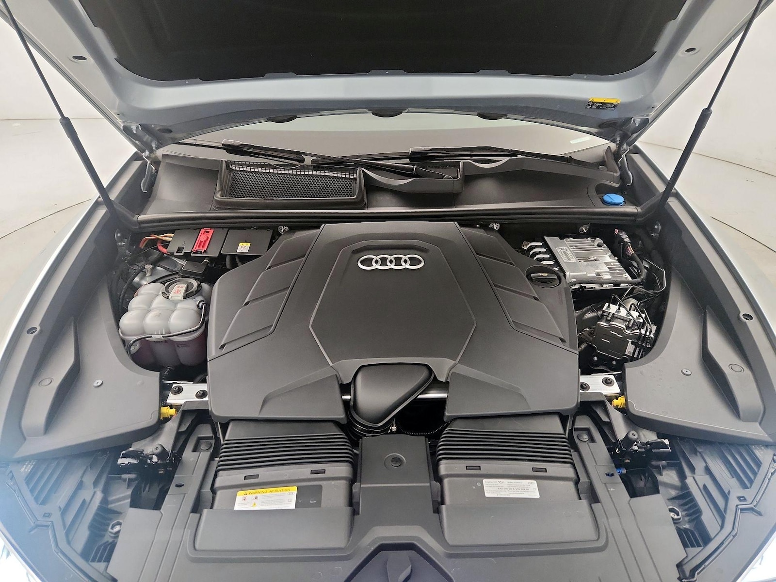 2023 Audi Q8 Premium - Photo 23