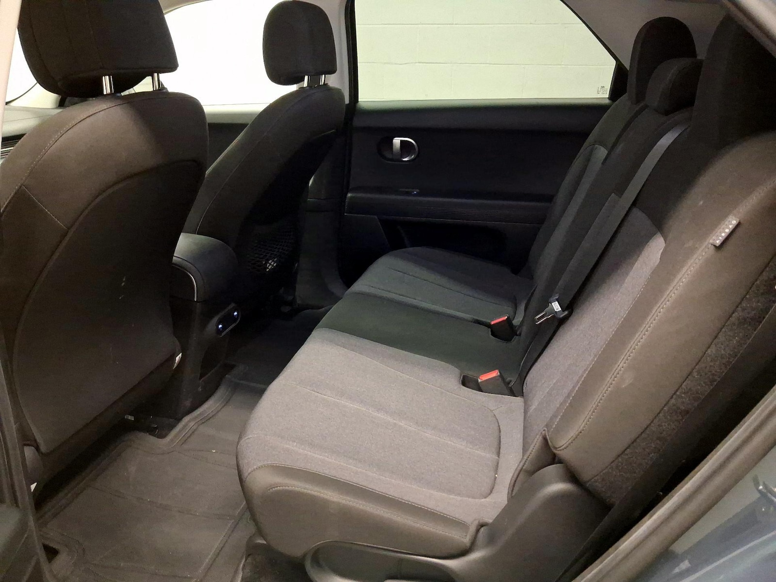 2024 Hyundai IONIQ 5 SE - Photo 21