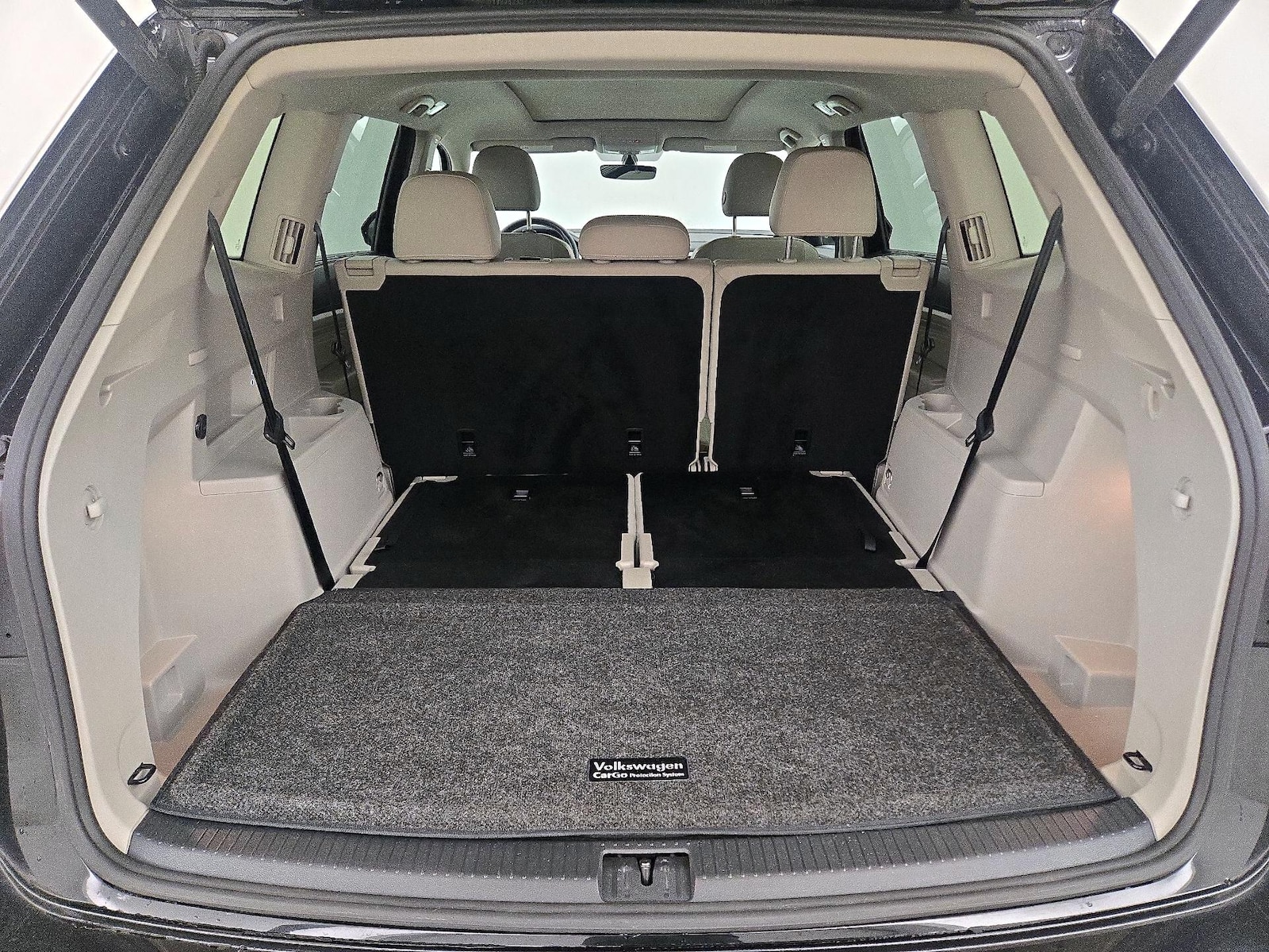 2023 Volkswagen Atlas SE w/Tech - Photo 24