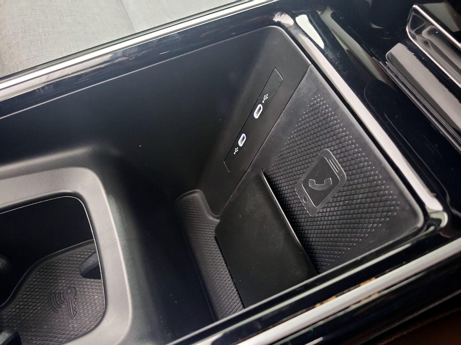 2023 Volkswagen ID.4 PRO - Photo 20