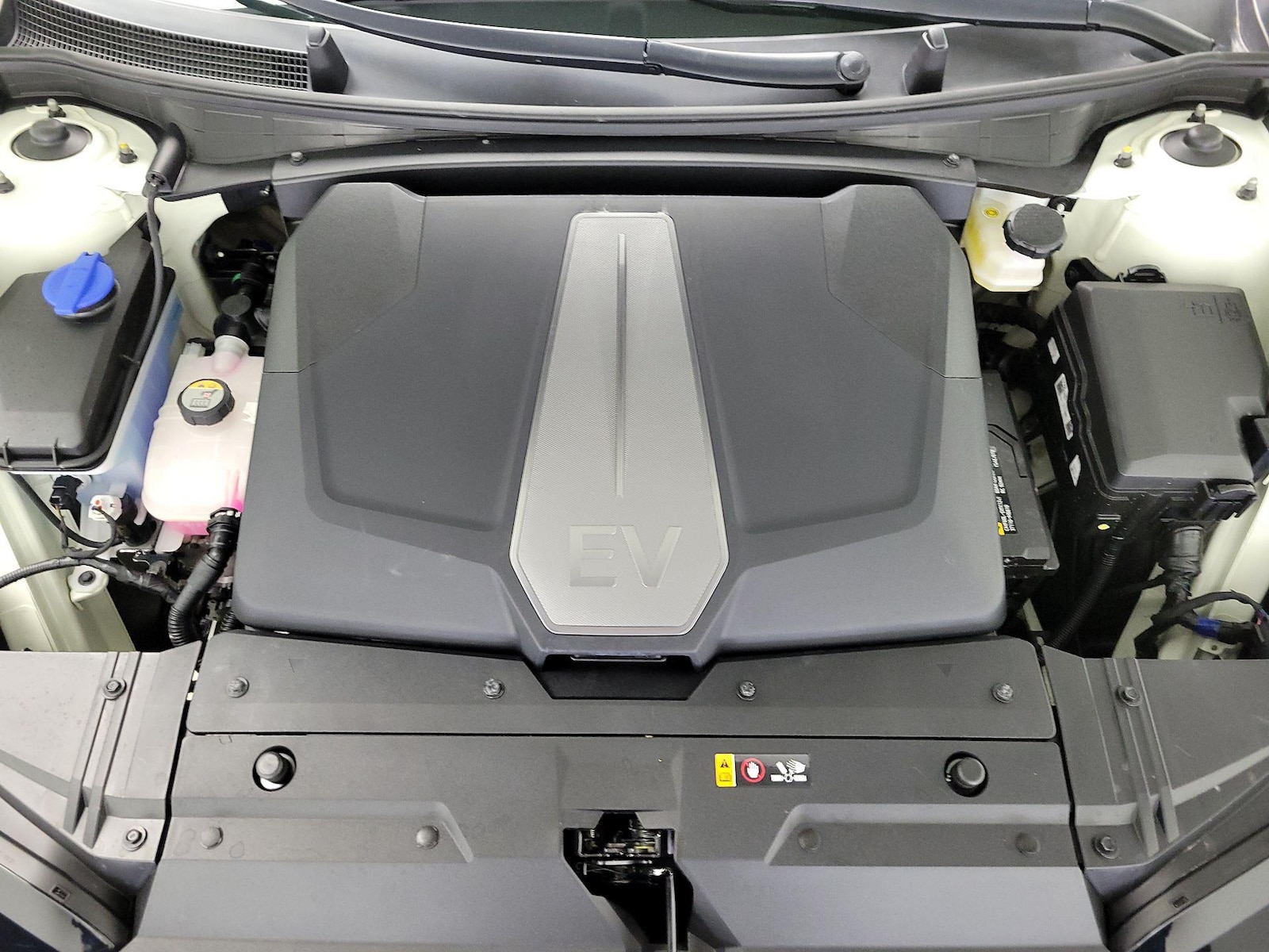 2024 Kia EV6 Wind - Photo 24