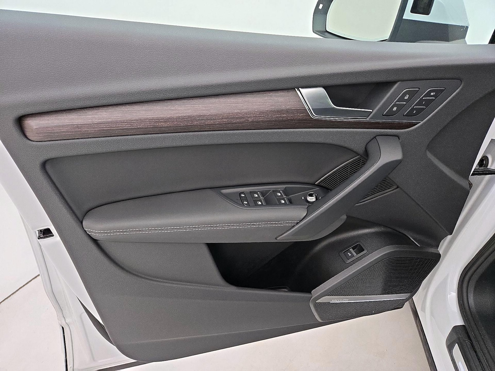 2025 Audi Q5 Premium Plus - Photo 13