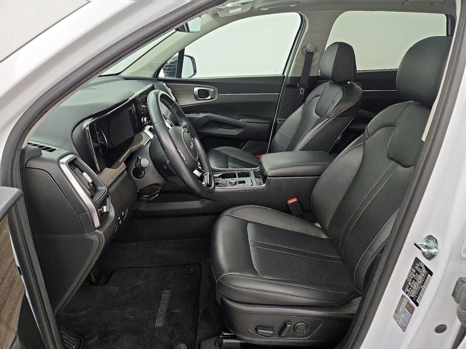 2023 Kia Sorento X-Line EX - Photo 12