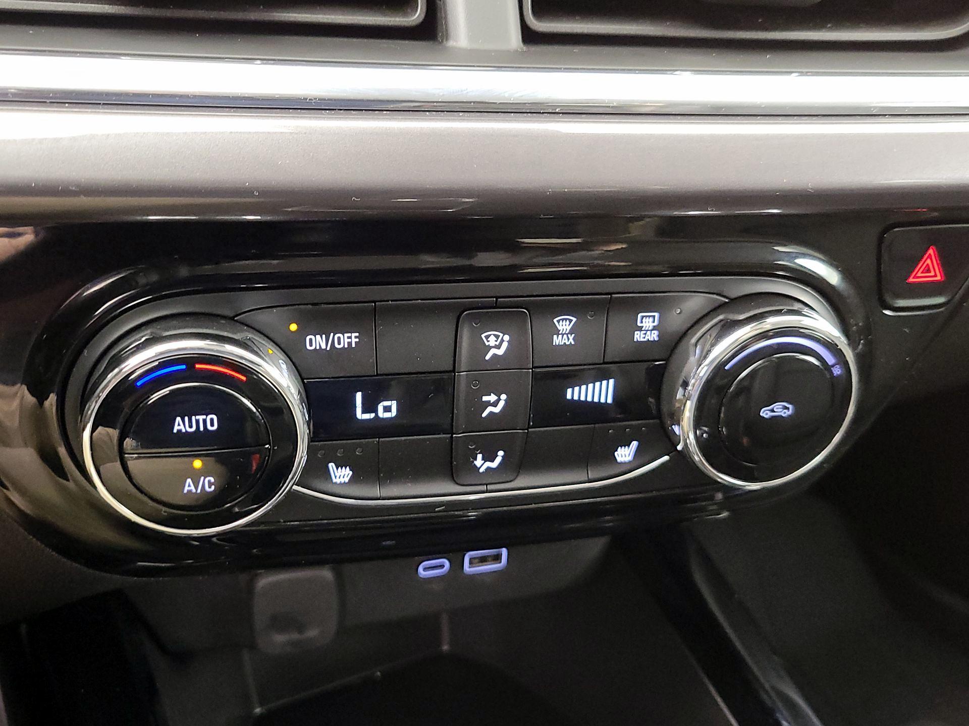 Thumbnail: 2025 Chevrolet Trax - 16