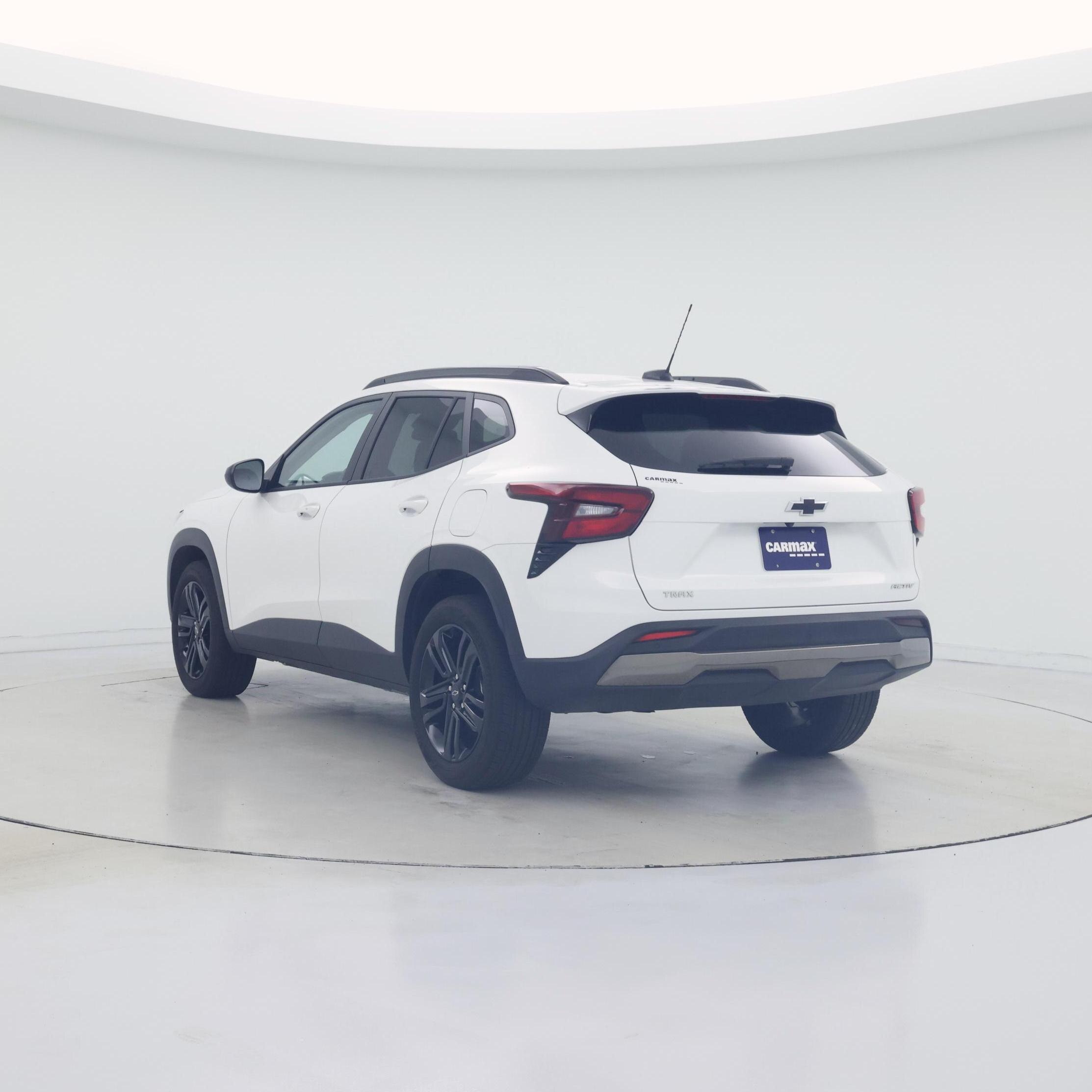 Thumbnail: 2025 Chevrolet Trax - 2