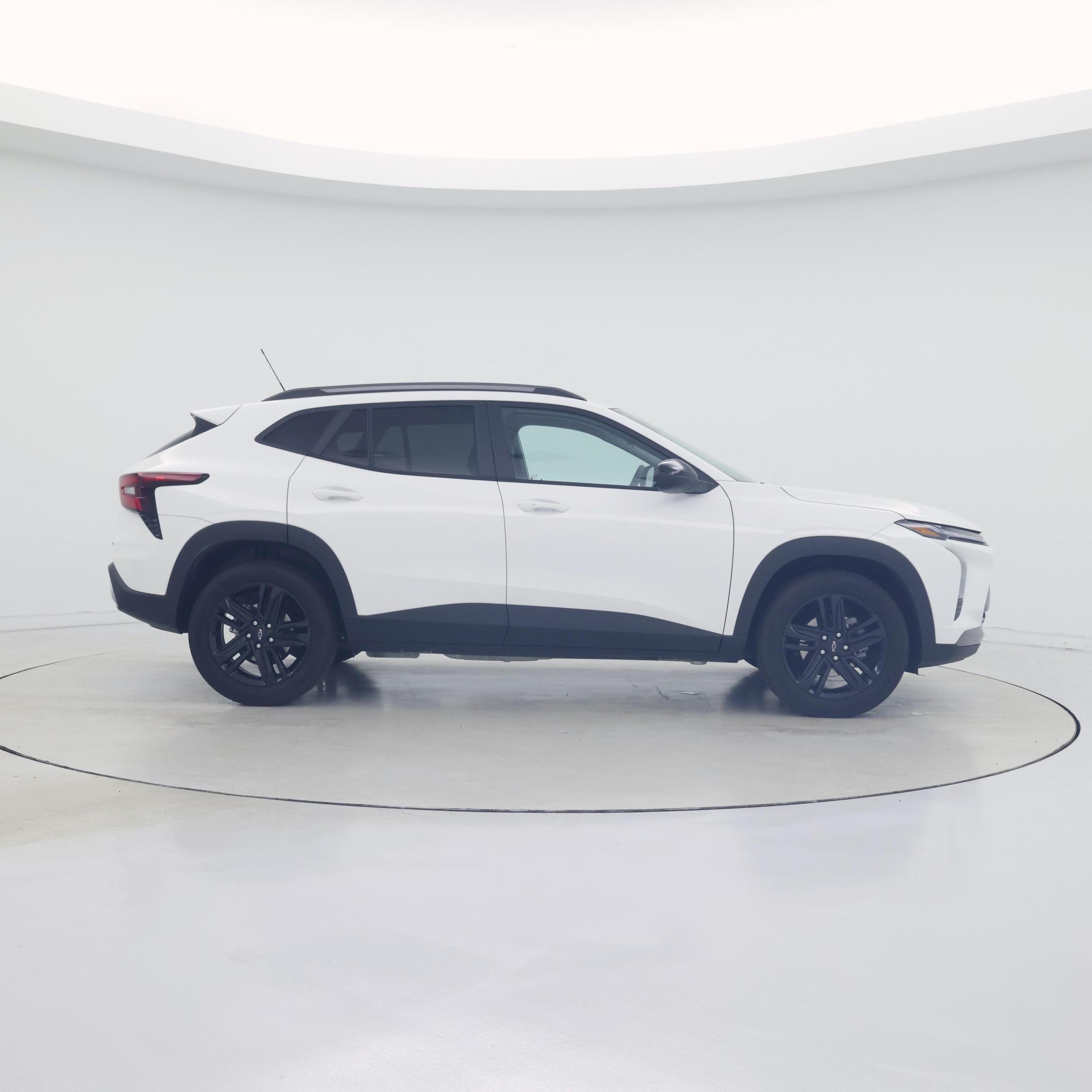 Thumbnail: 2025 Chevrolet Trax - 7