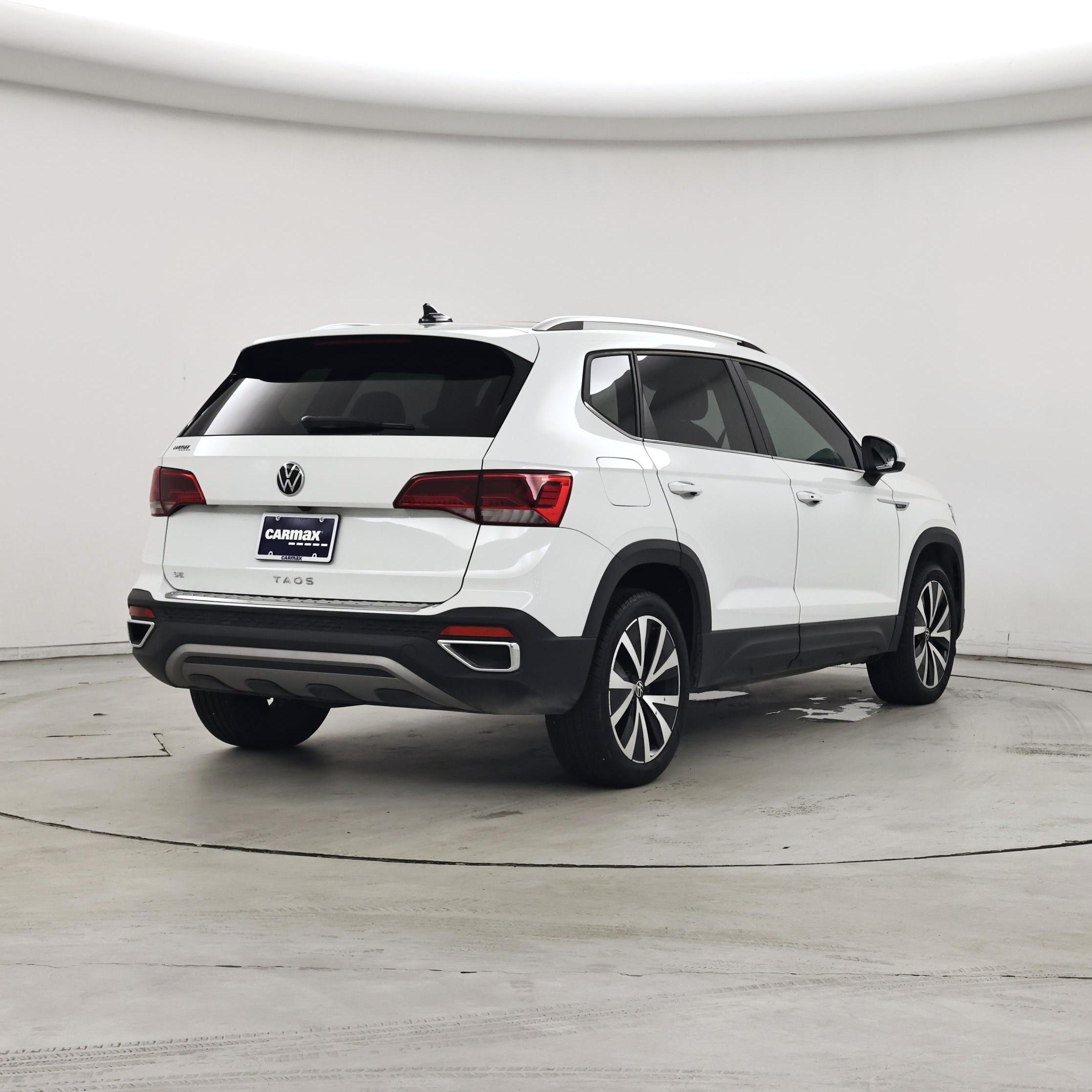 Thumbnail: 2023 Volkswagen Taos - 8