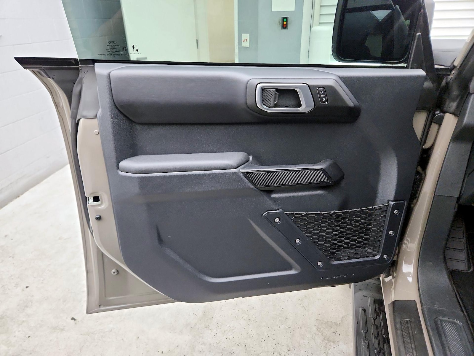 2025 Ford Bronco 4-Door Badlands - Photo 13