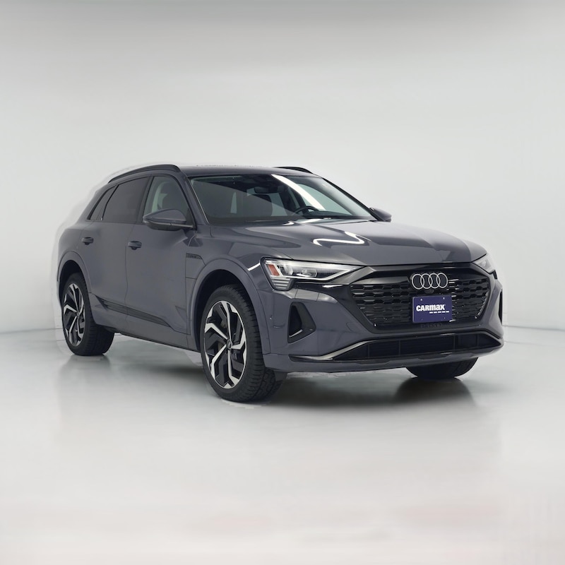 2024 Audi Q8 e-tron Premium Plus