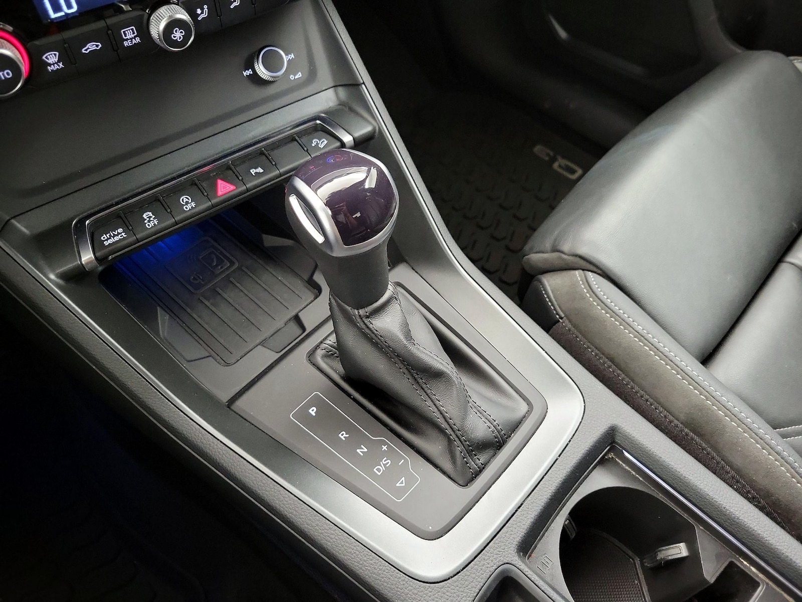 2022 Audi Q3 S Line Premium Plus - Photo 18