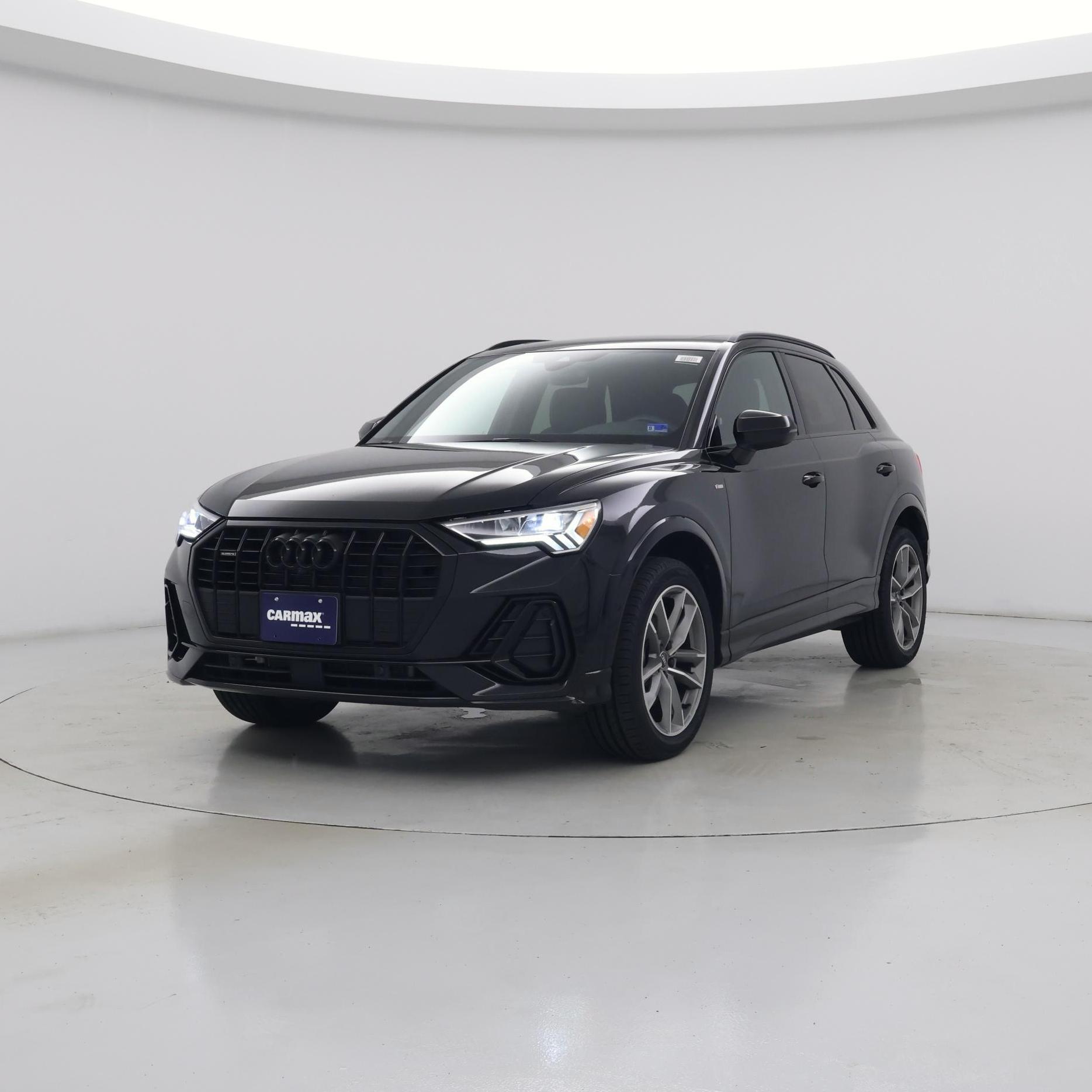 Thumbnail: 2022 Audi Q3 - 4